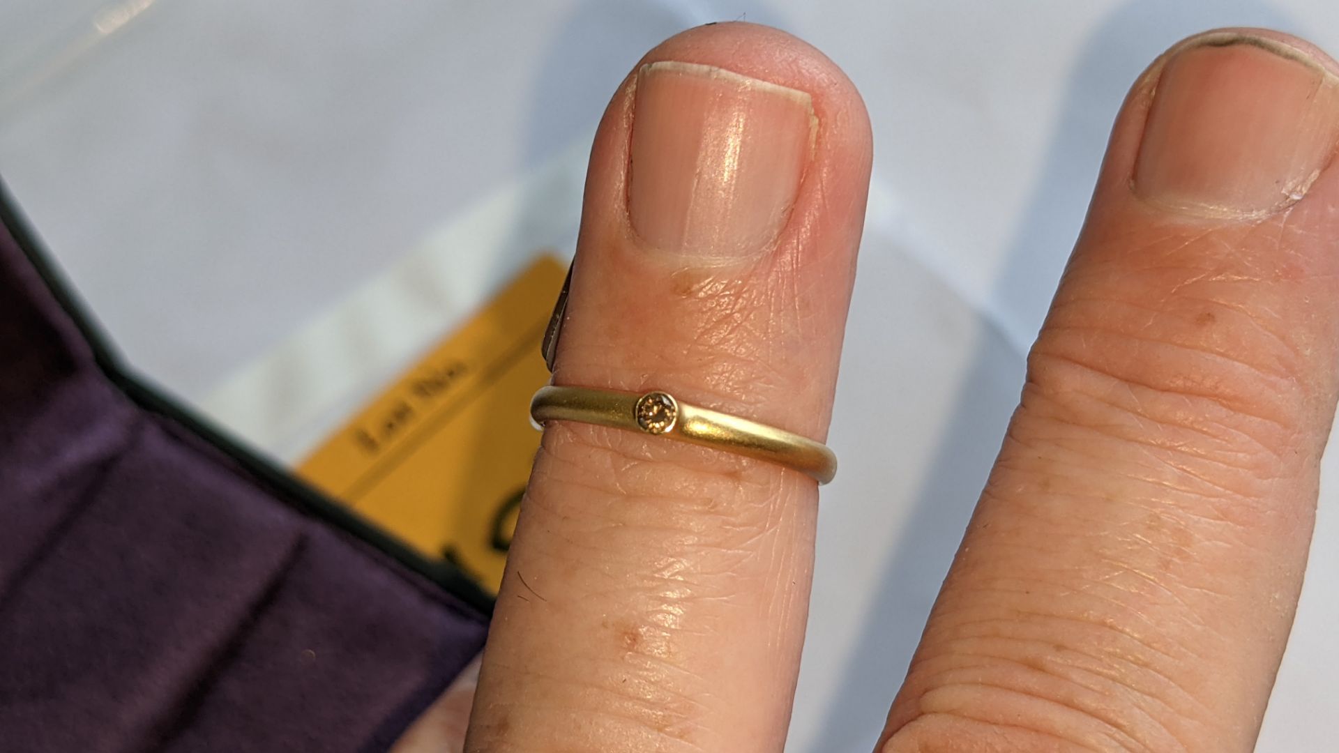 18ct yellow gold & champagne diamond ring RRP £695 - Image 12 of 14