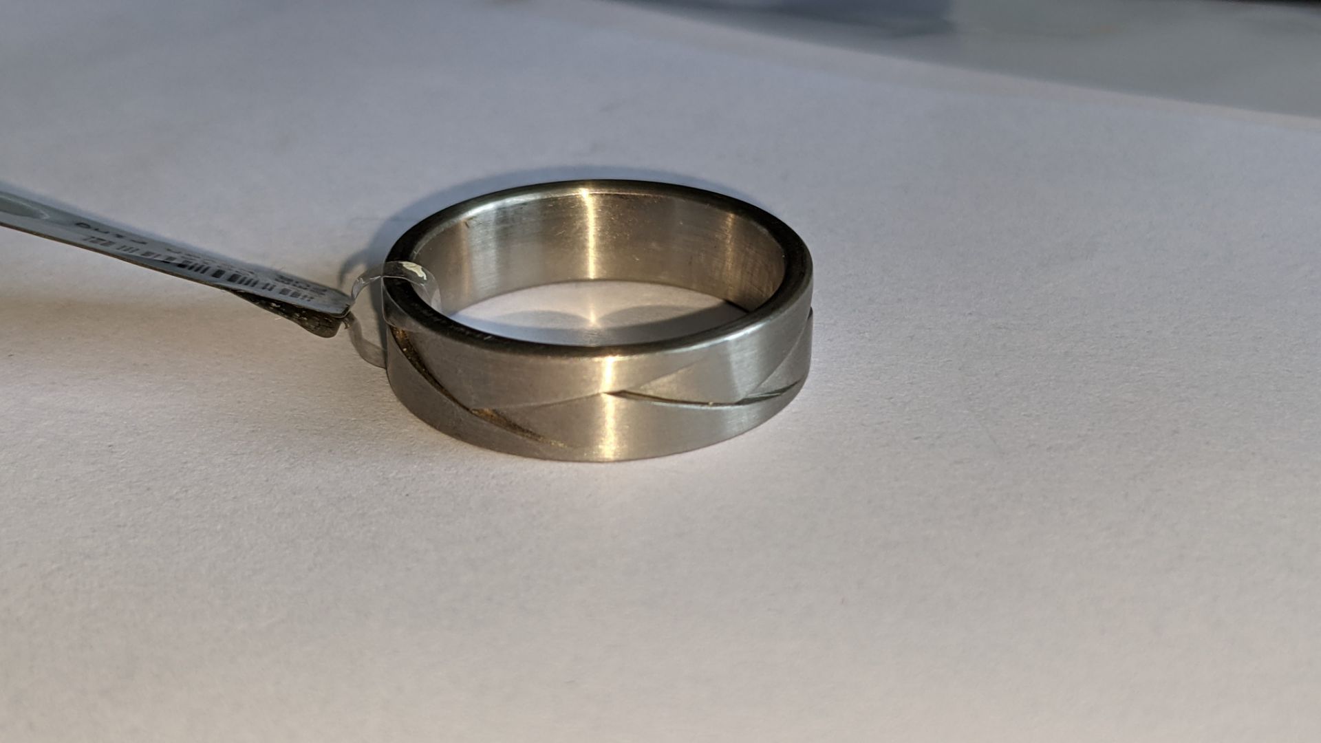 Palladium 950 6mm woven ring. RRP £925 - Image 6 of 14