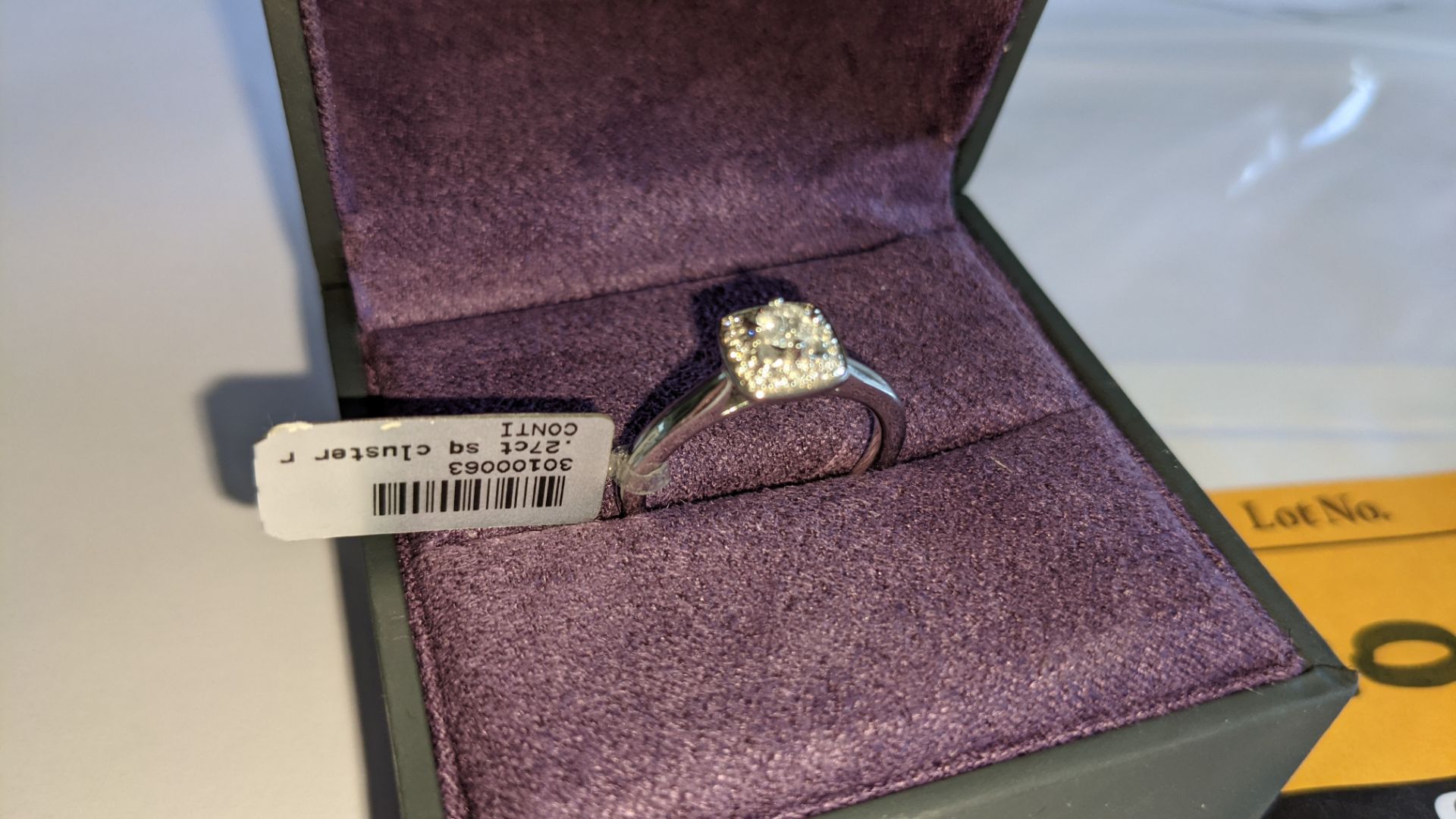 9ct white gold & diamond square cluster ring with 0.27ct of diamonds. RRP £735 - Image 3 of 24