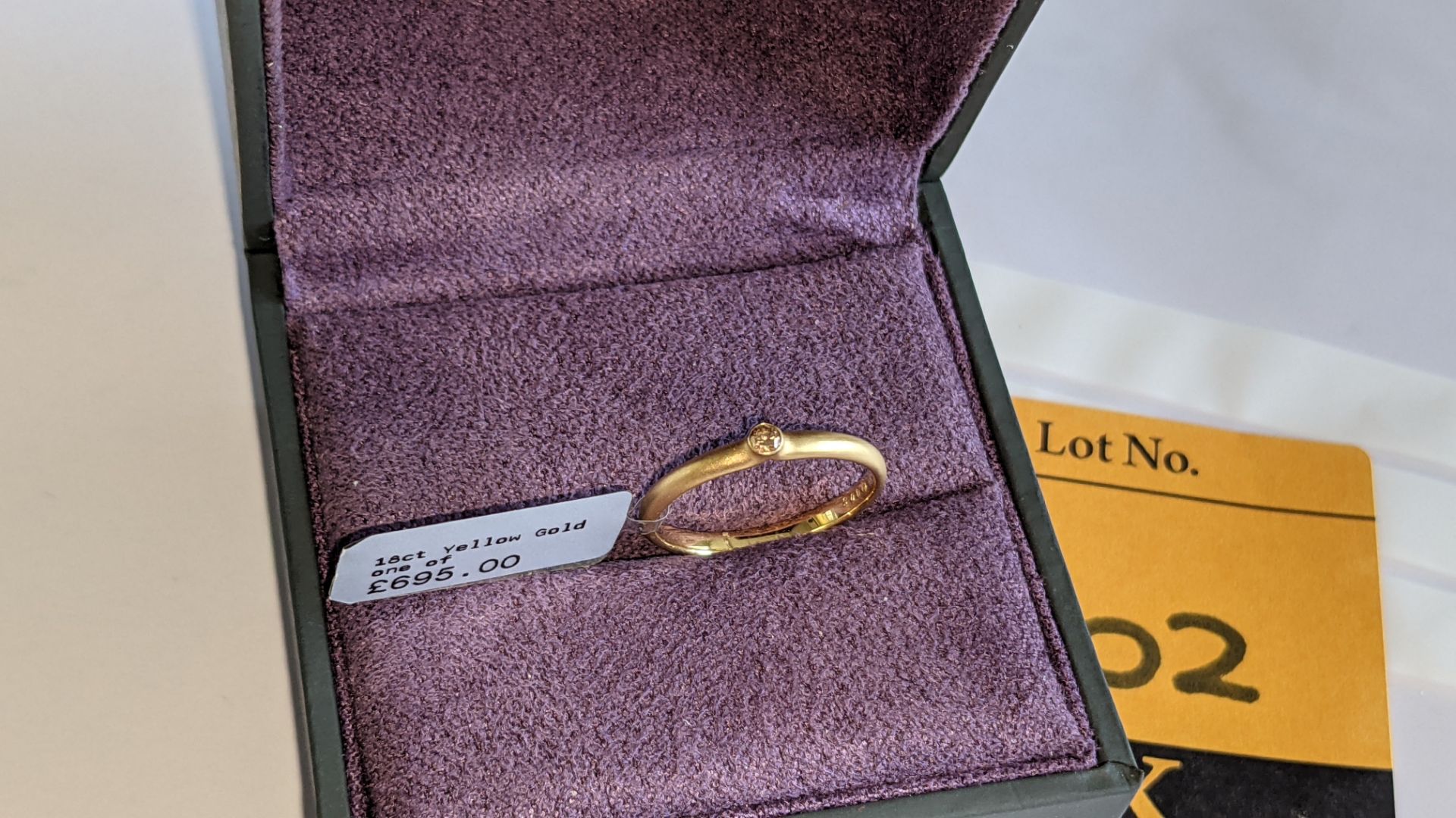 18ct yellow gold & champagne diamond ring RRP £695 - Image 3 of 14