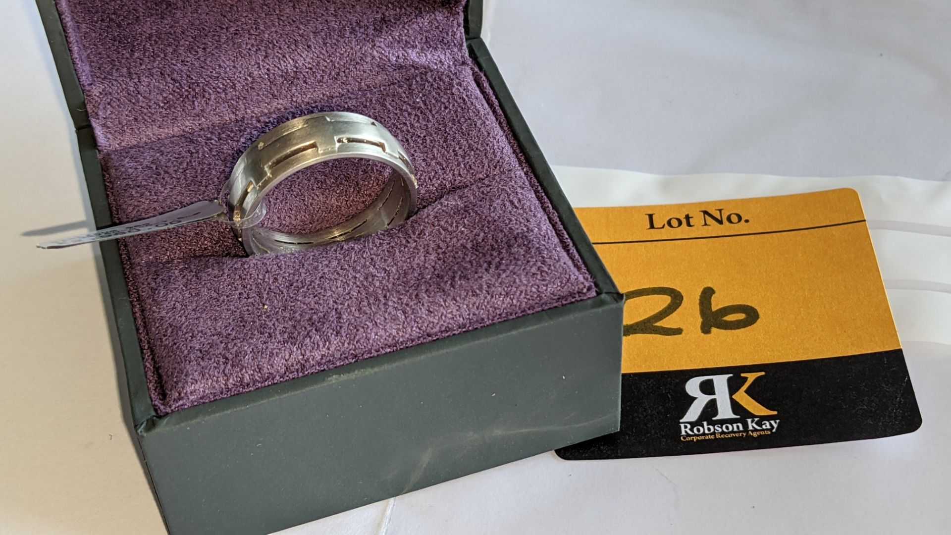 Platinum 950 ring in matt & polished finish, 7.5mm wide. RRP £2,960 - Image 2 of 15