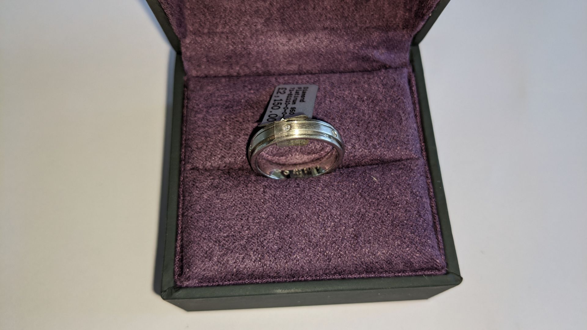 Diamond & platinum ring in platinum 950 with 6 diamonds each 0.01ct in size. RRP £2,150 - Image 2 of 16