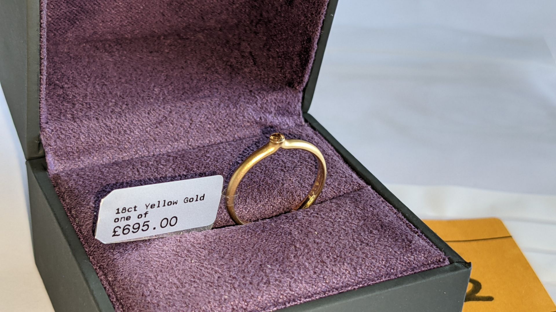 18ct yellow gold & champagne diamond ring RRP £695 - Image 2 of 14