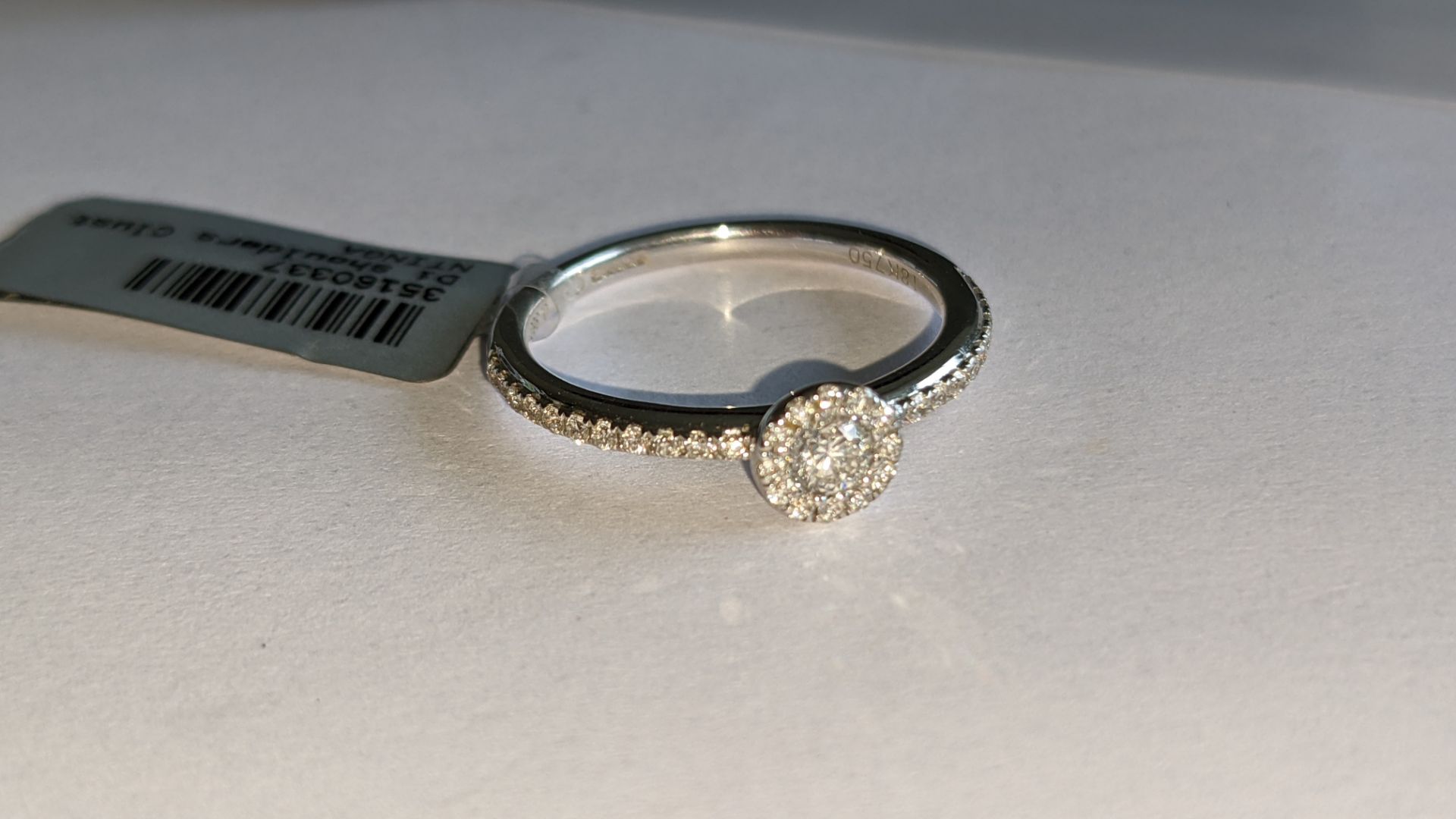 18ct white gold & diamond ring with 0.36ct diamonds on the shoulders & around the central stone. RRP - Image 6 of 17