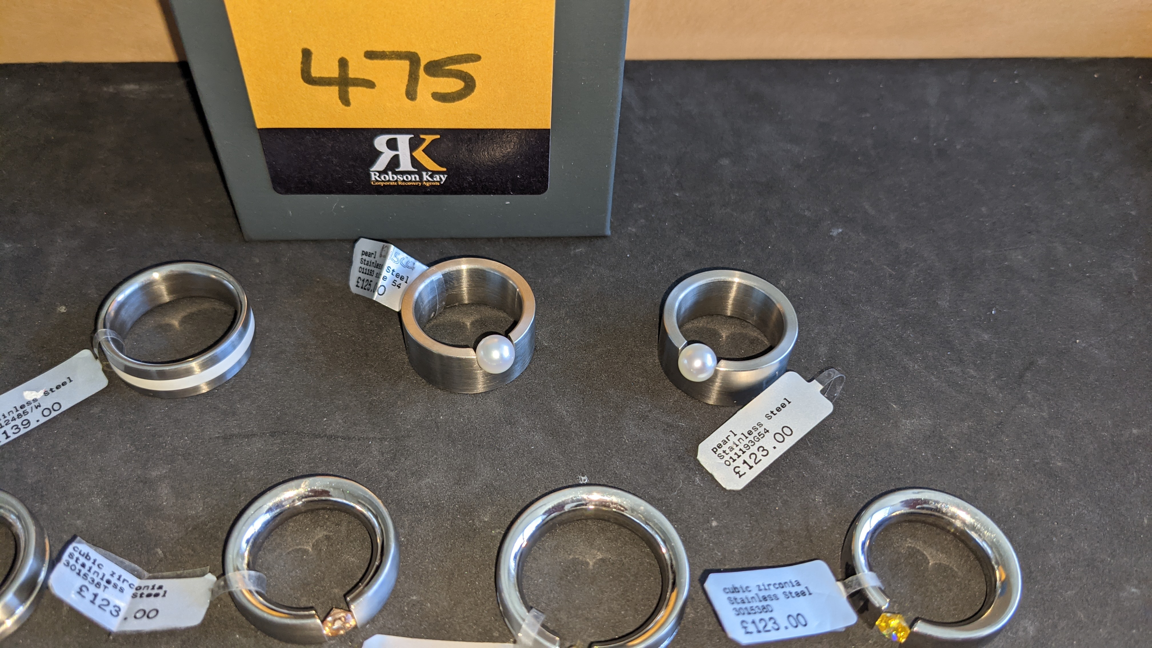 7 off assorted stainless steel rings, each with either a pearl, cubic zirconia or Colorite. RRPs ra - Image 5 of 12