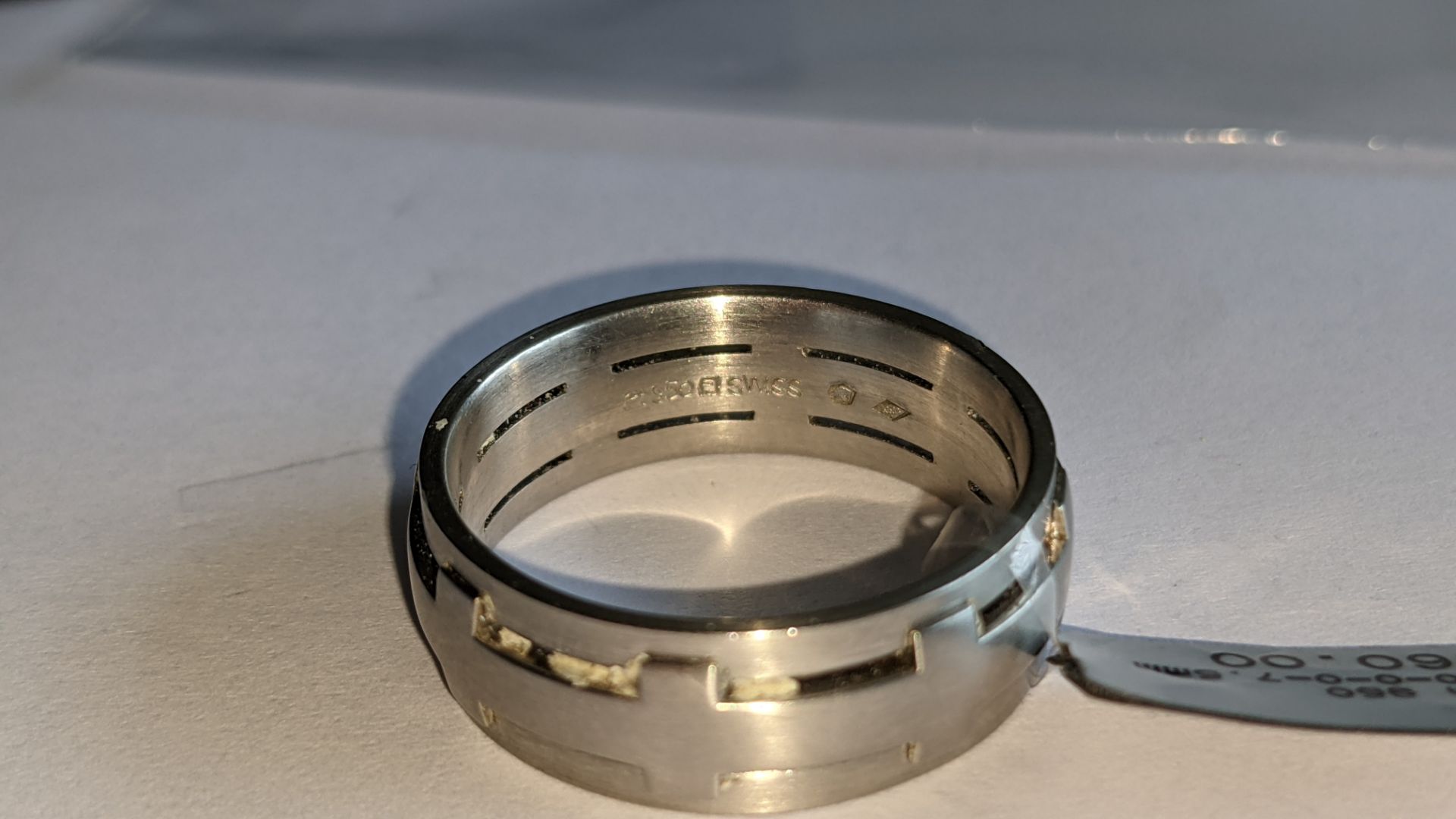 Platinum 950 ring in matt & polished finish, 7.5mm wide. RRP £2,960 - Image 11 of 15