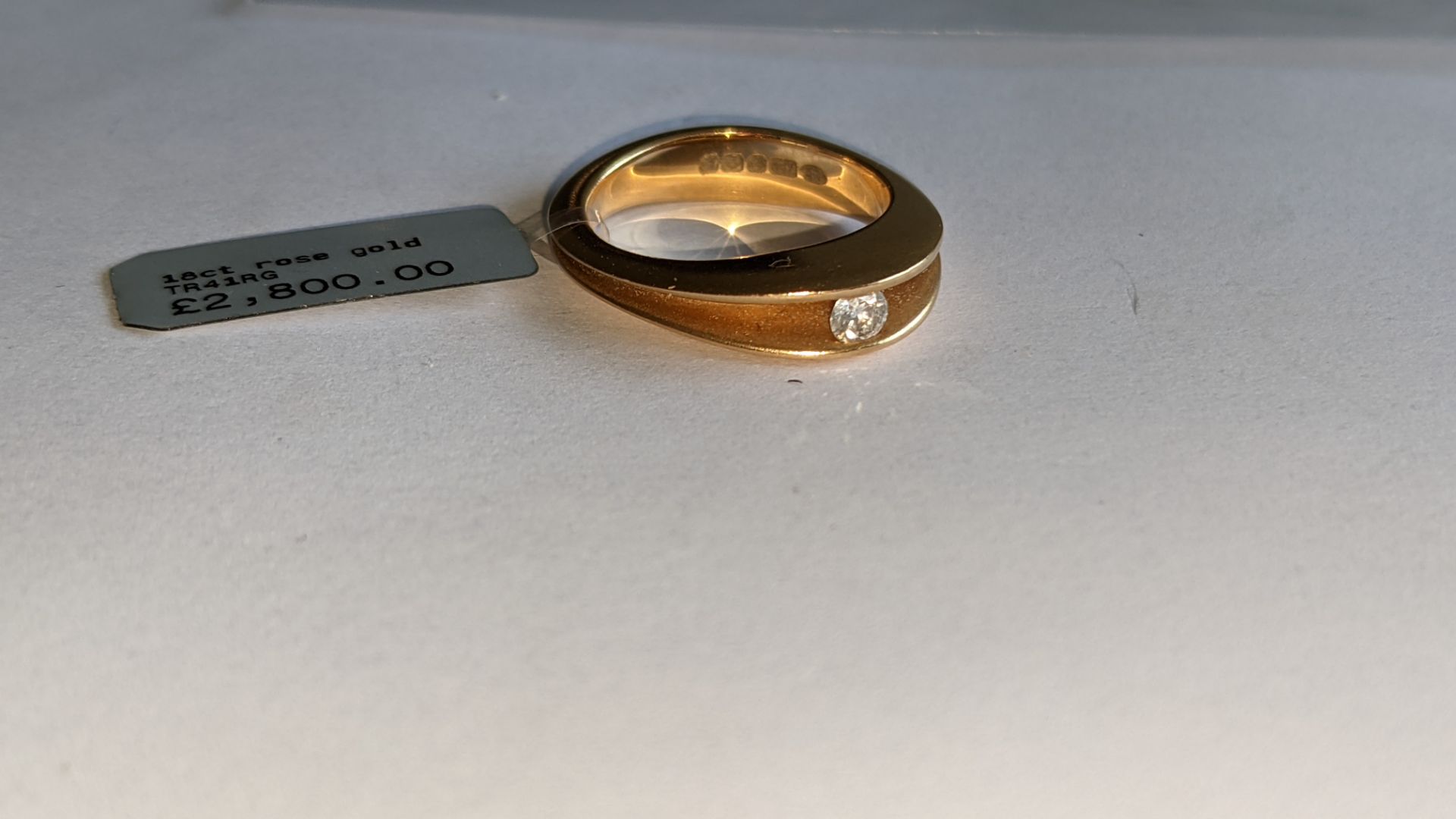 18ct rose gold ring with central stone assumed to be a diamond. RRP £2,800 - Image 6 of 18