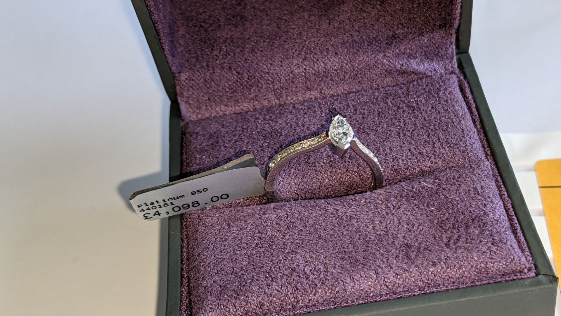 Platinum 950 ring with marquise shaped central diamond plus diamonds on the shoulders either side, t - Image 2 of 16