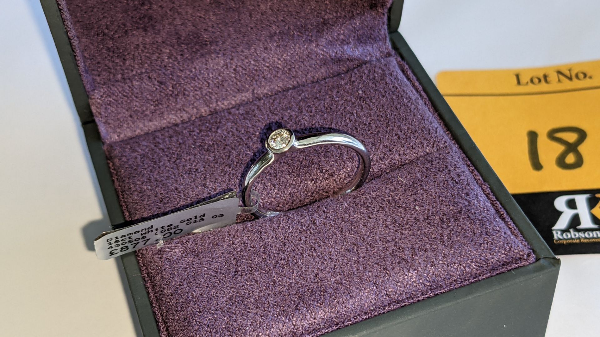 18ct white gold & diamond ring with centre stone in modern setting weighing 0.15ct. RRP £877 - Image 17 of 17