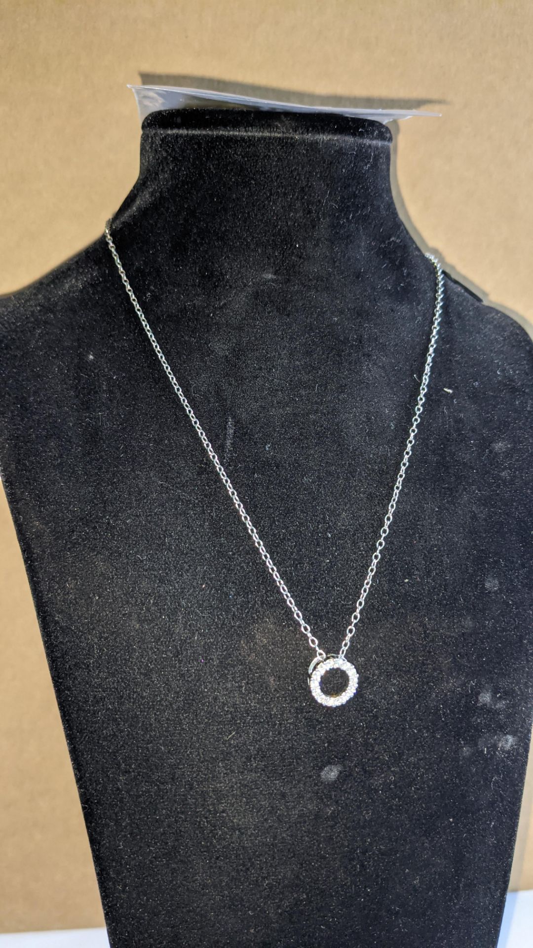 18ct white gold & diamond circle shaped pendant plus 18ct white gold 16" necklace. RRP of pendant £1 - Image 5 of 12