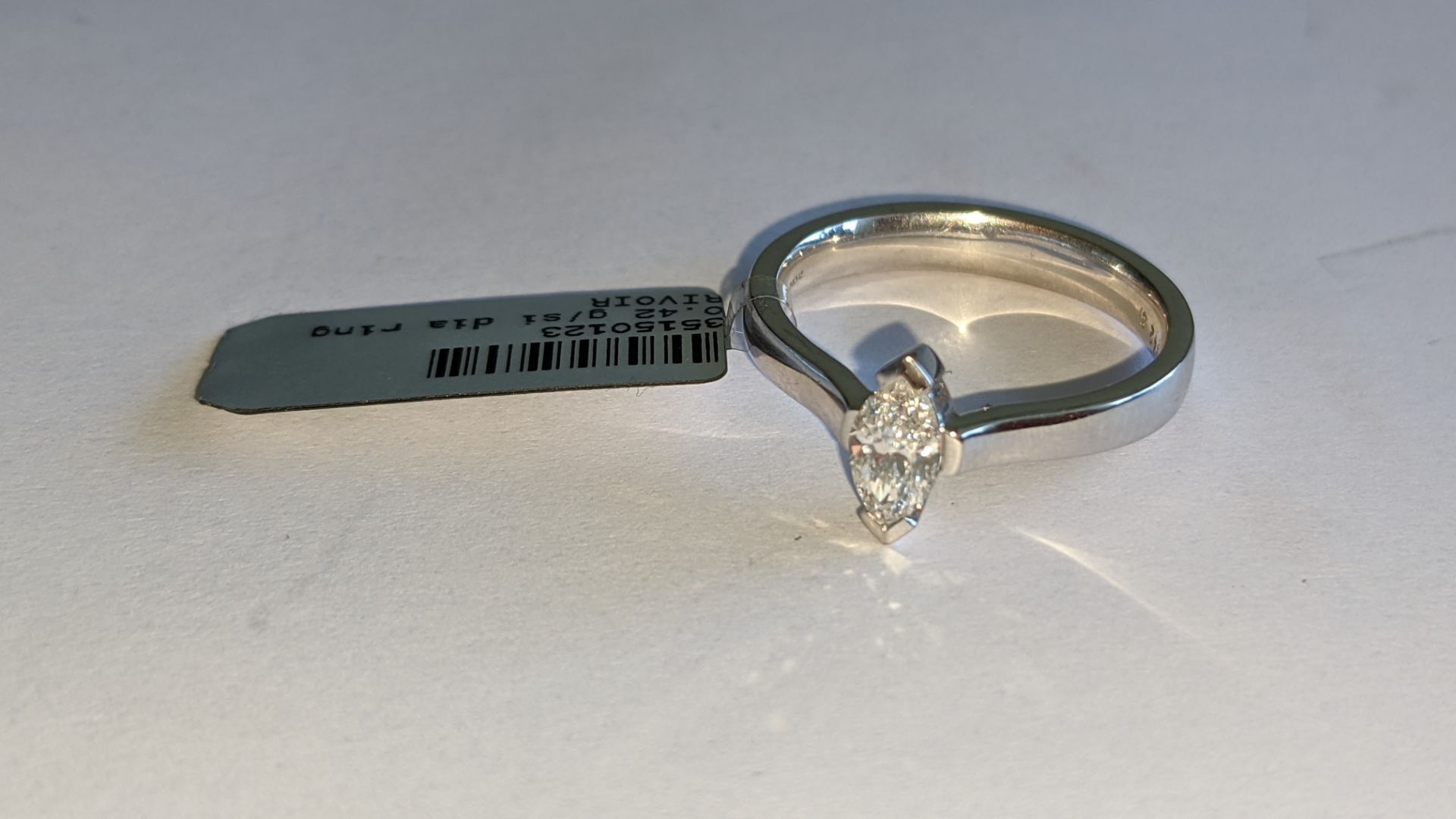 18ct white gold & diamond ring with 0.42ct diamond. RRP £2,875 - Image 5 of 14