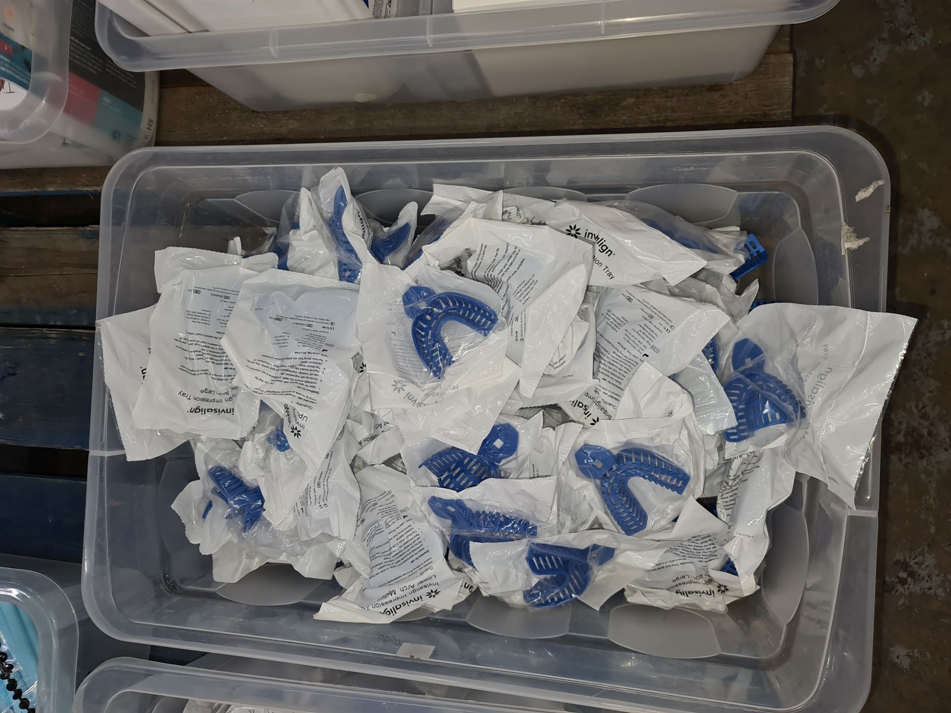 The contents of 4 large crates of Invisalign impression trays, Cybertech aspirator tubes & more - Image 4 of 5