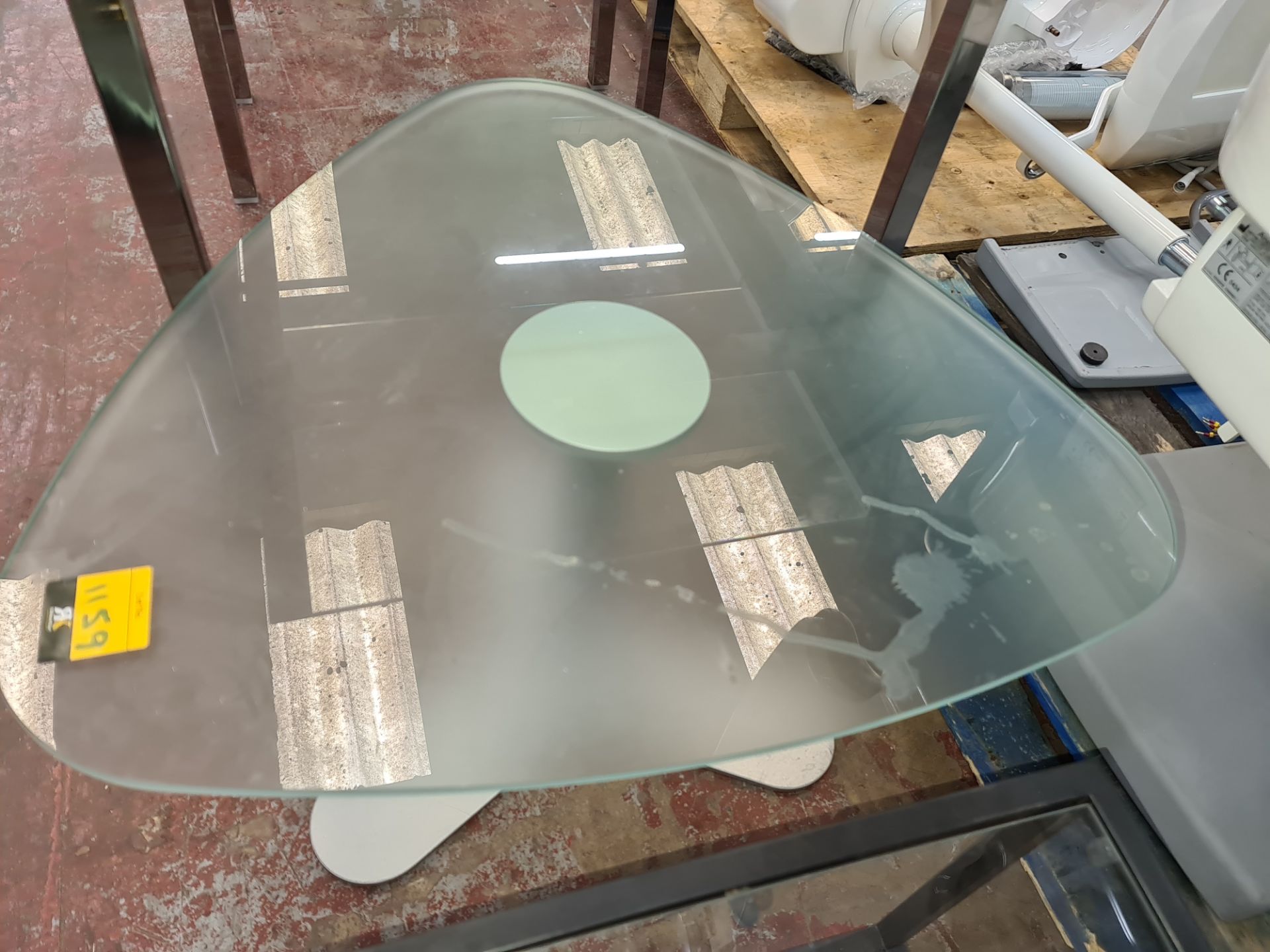 Unusually shaped frosted glass table on silver single pedestal base - Image 2 of 3