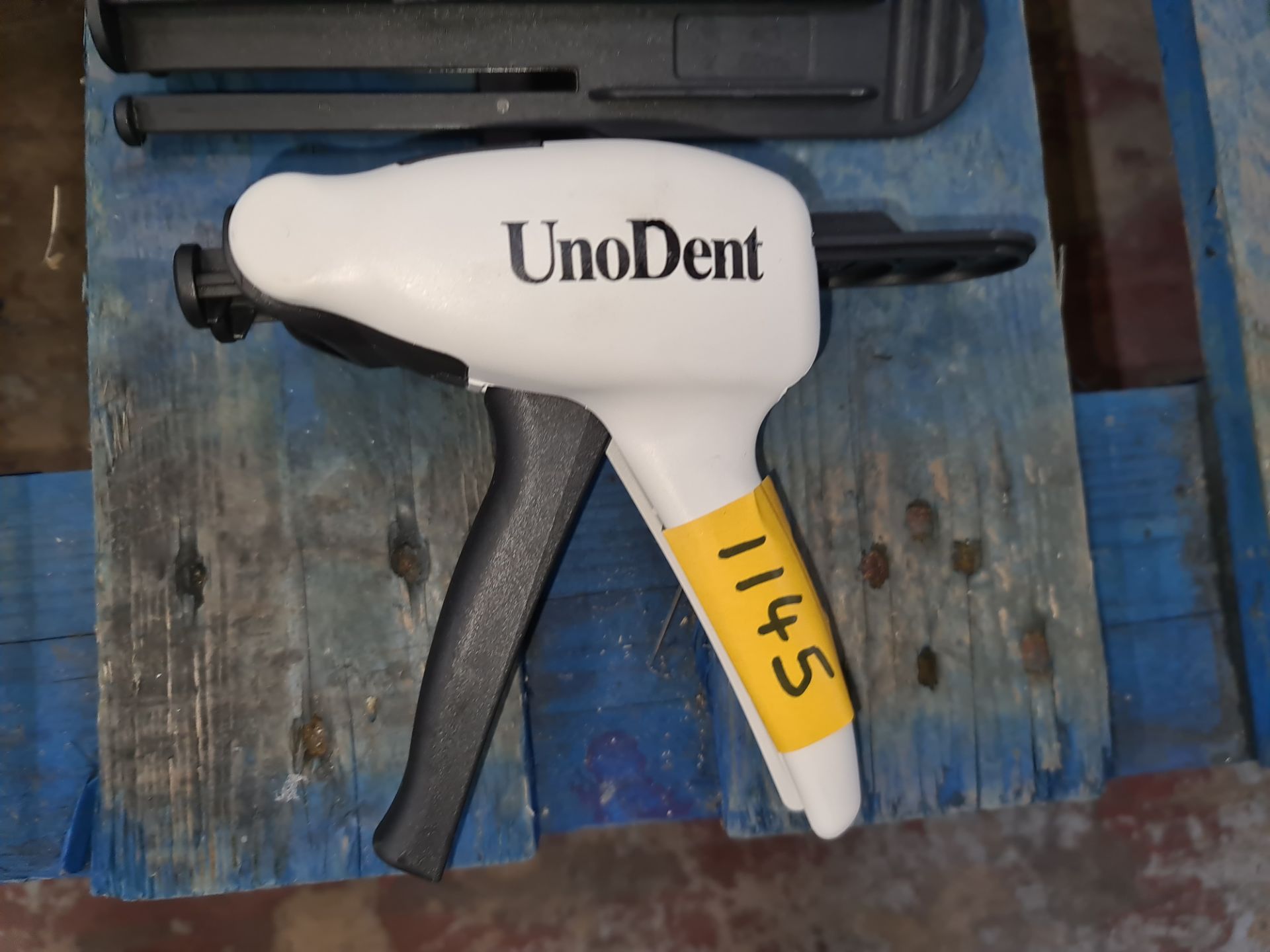 Unodent gun & consumables - Image 2 of 4