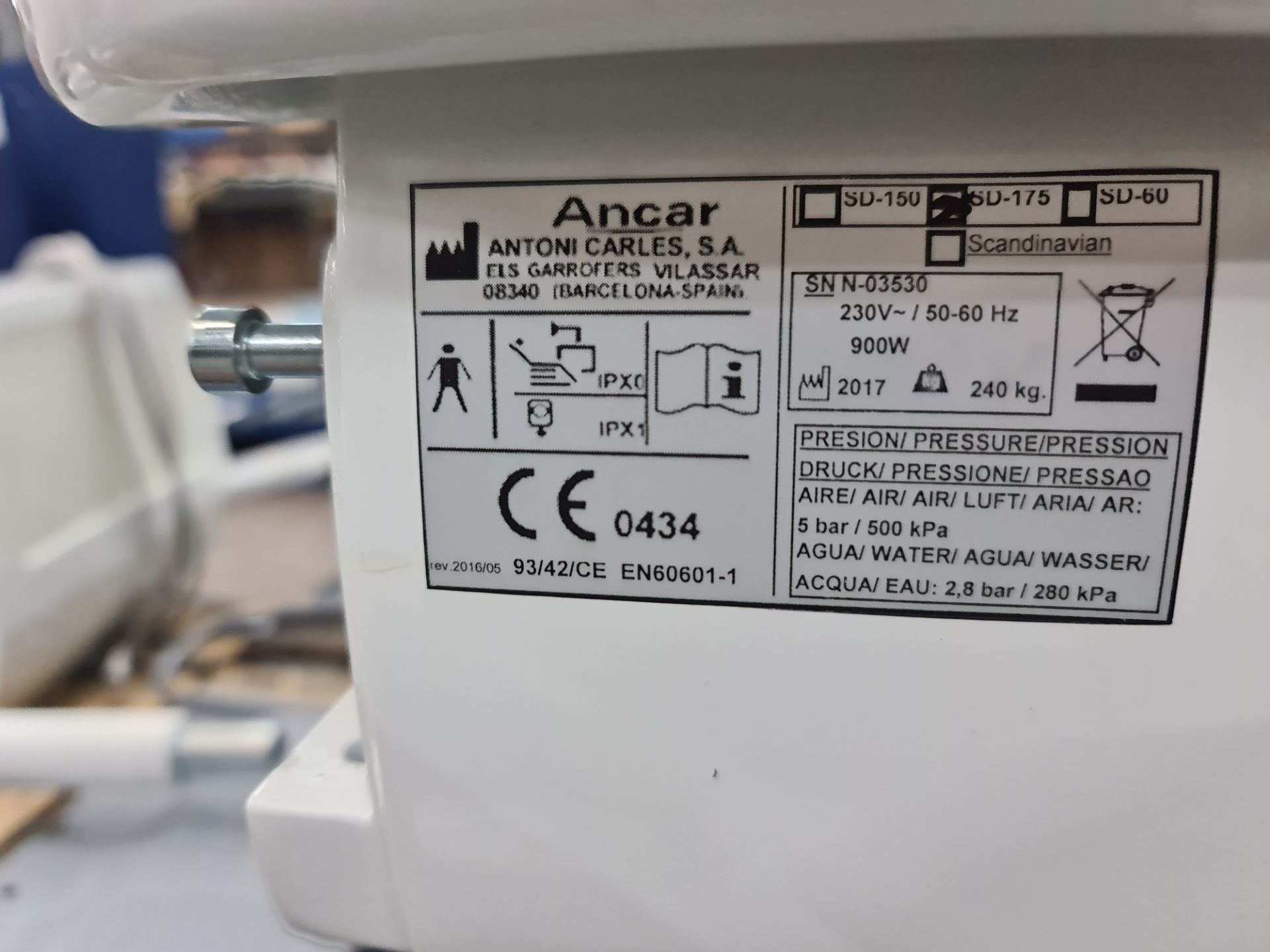 Ancar model SD-175 electro pneumatic dental chair & treatment centre unit with hanging hoses system - Image 23 of 24