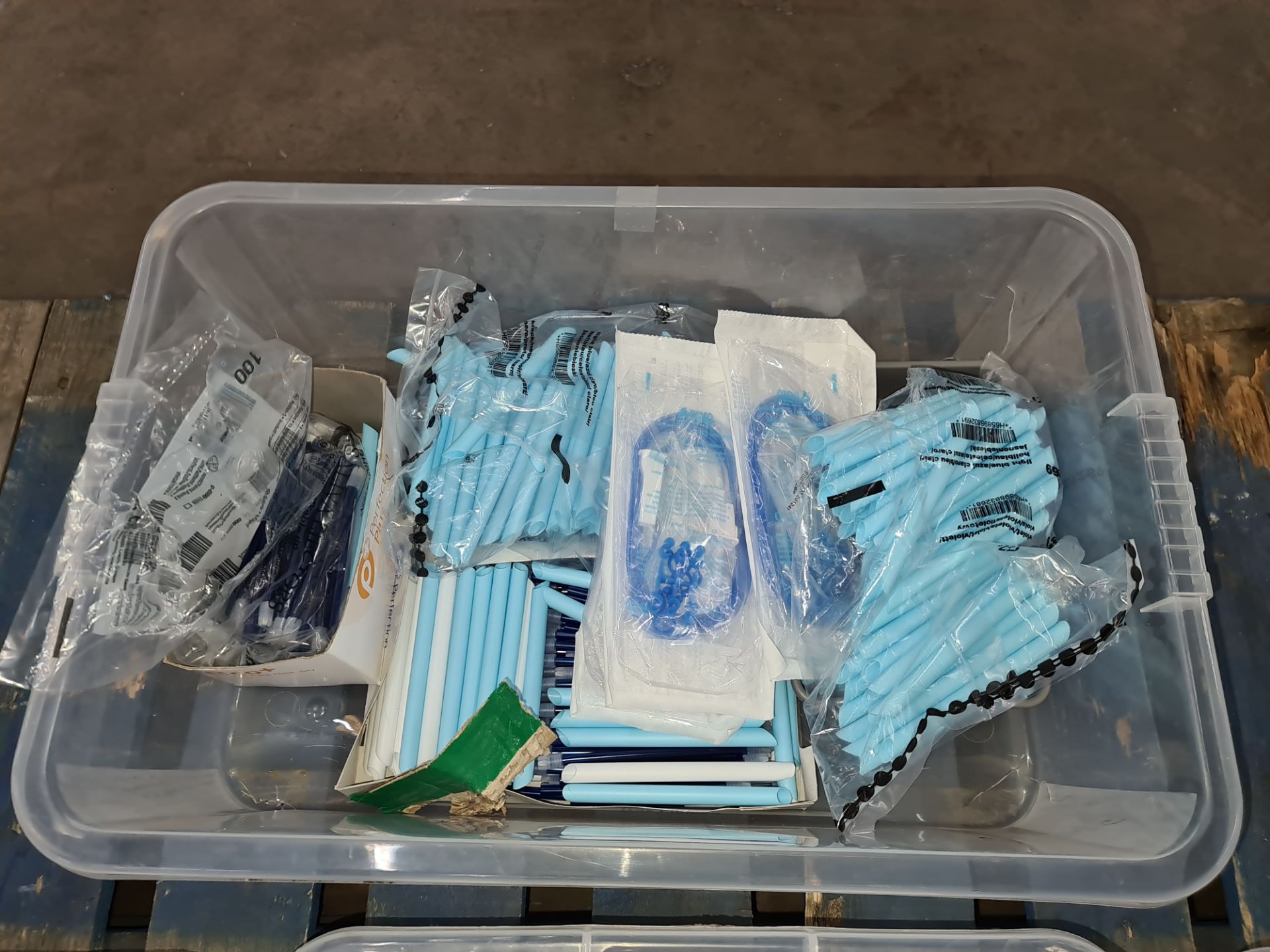 The contents of 4 large crates of Invisalign impression trays, Cybertech aspirator tubes & more - Image 5 of 5