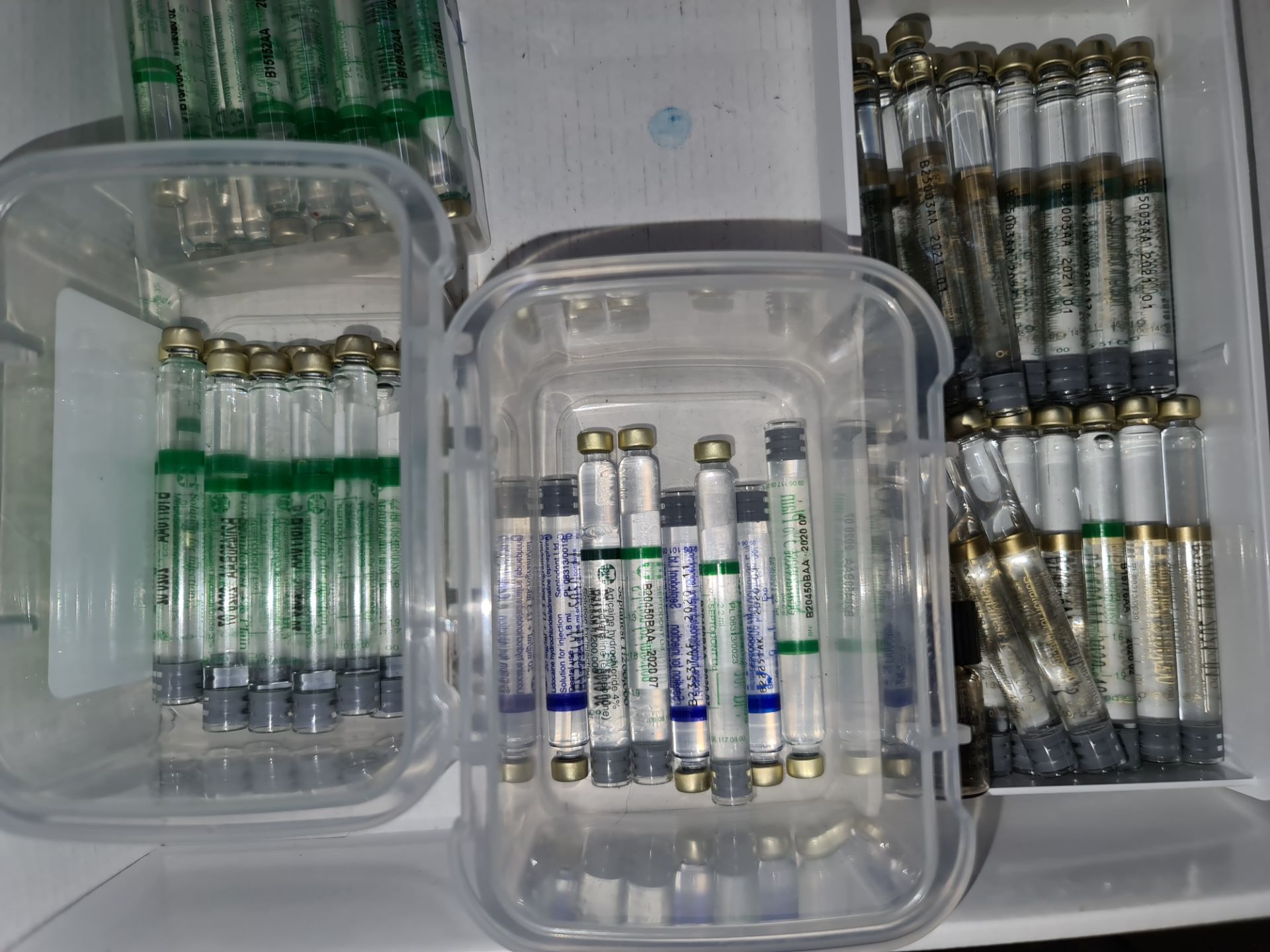 Triple row of dental related consumables & ancillaries including dental needles, single use syringes - Image 17 of 21