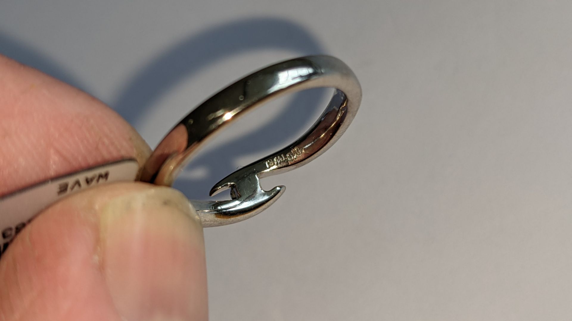 18ct white gold & diamond ring. RRP £795 - Image 15 of 20