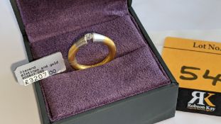 Platinum & yellow gold ring with 0.22ct central brilliant cut diamond. RRP £3,207