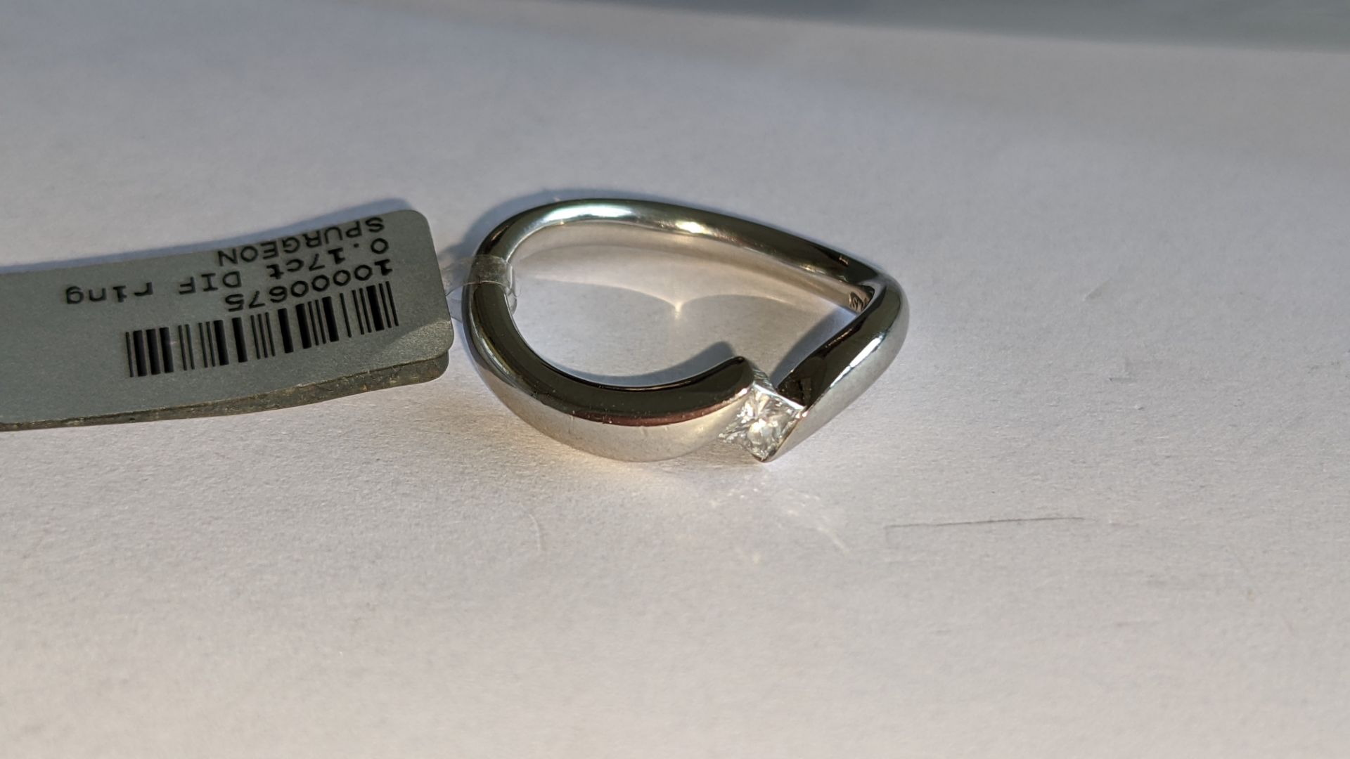 Platinum 950 & diamond ring with 0.17ct D/IF diamond. RRP £1,925 - Image 7 of 15