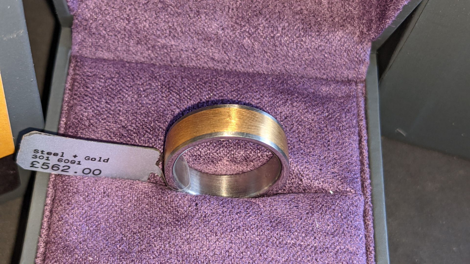 Steel & 18ct rose gold ring RRP £562 - Image 3 of 15