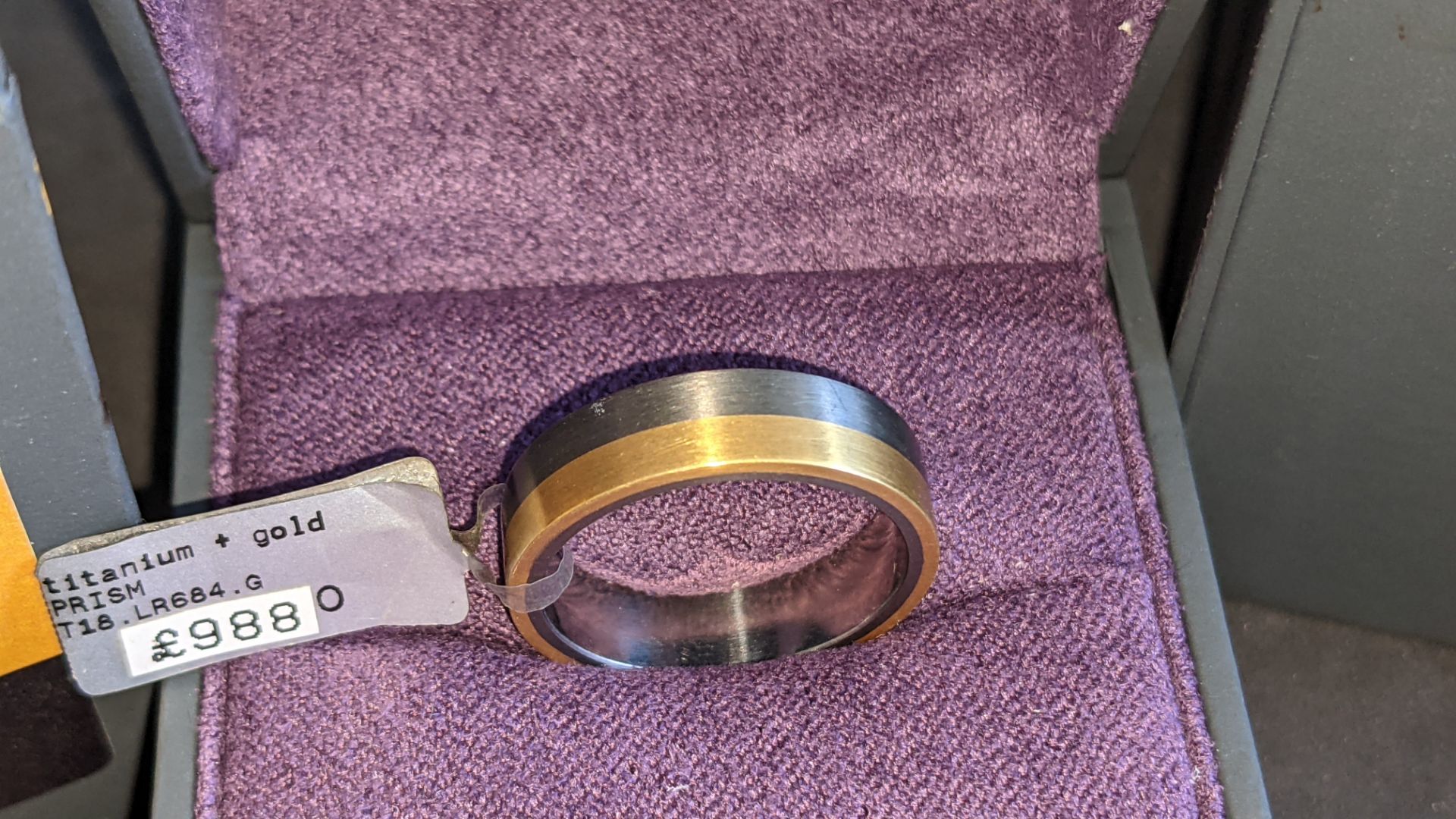 Titanium & 18ct yellow gold 6mm ring RRP £988 - Image 5 of 15