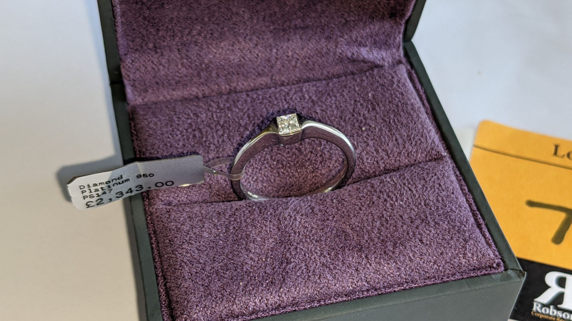 Platinum 950 ring with central 0.25ct diamond. RRP £2,343 - Image 3 of 15