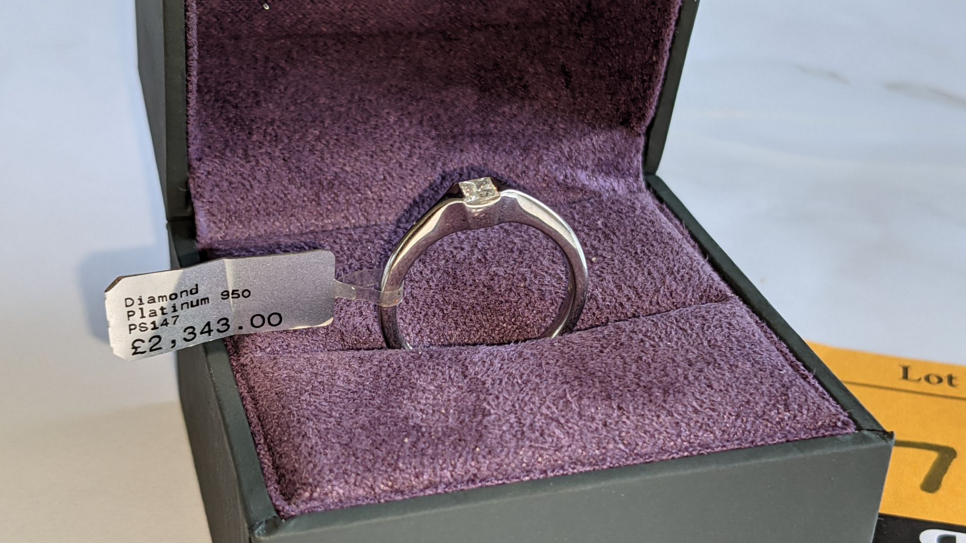 Platinum 950 ring with central 0.25ct diamond. RRP £2,343 - Image 4 of 15