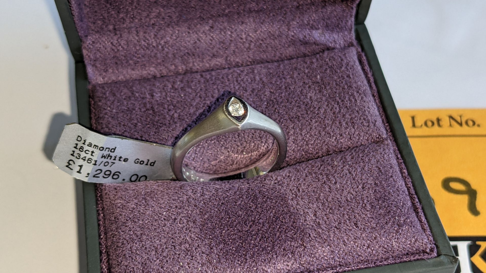 18ct white gold ring with 0.07ct H/Si diamond. RRP £1,296 - Image 2 of 15