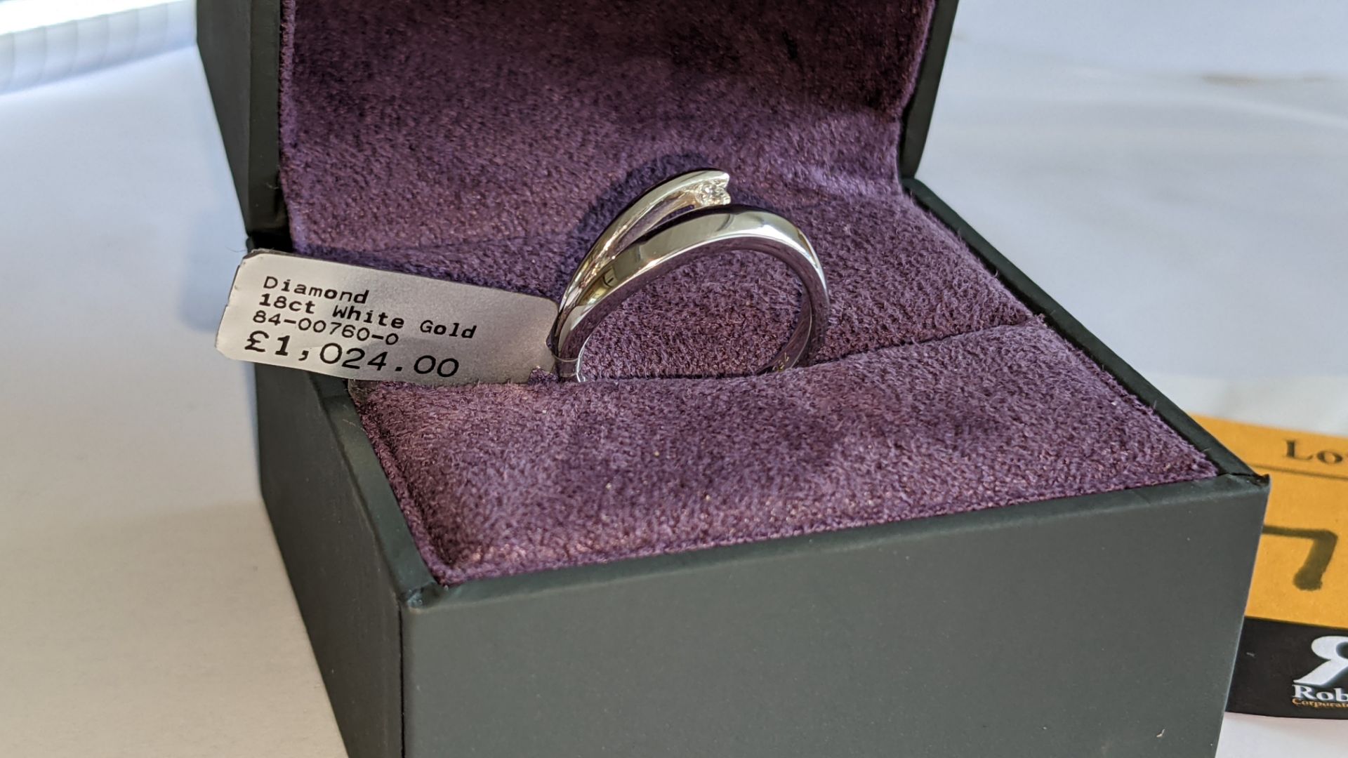 18ct white gold ring with central diamond weighing 0.07ct. RRP £1,024 - Image 5 of 12