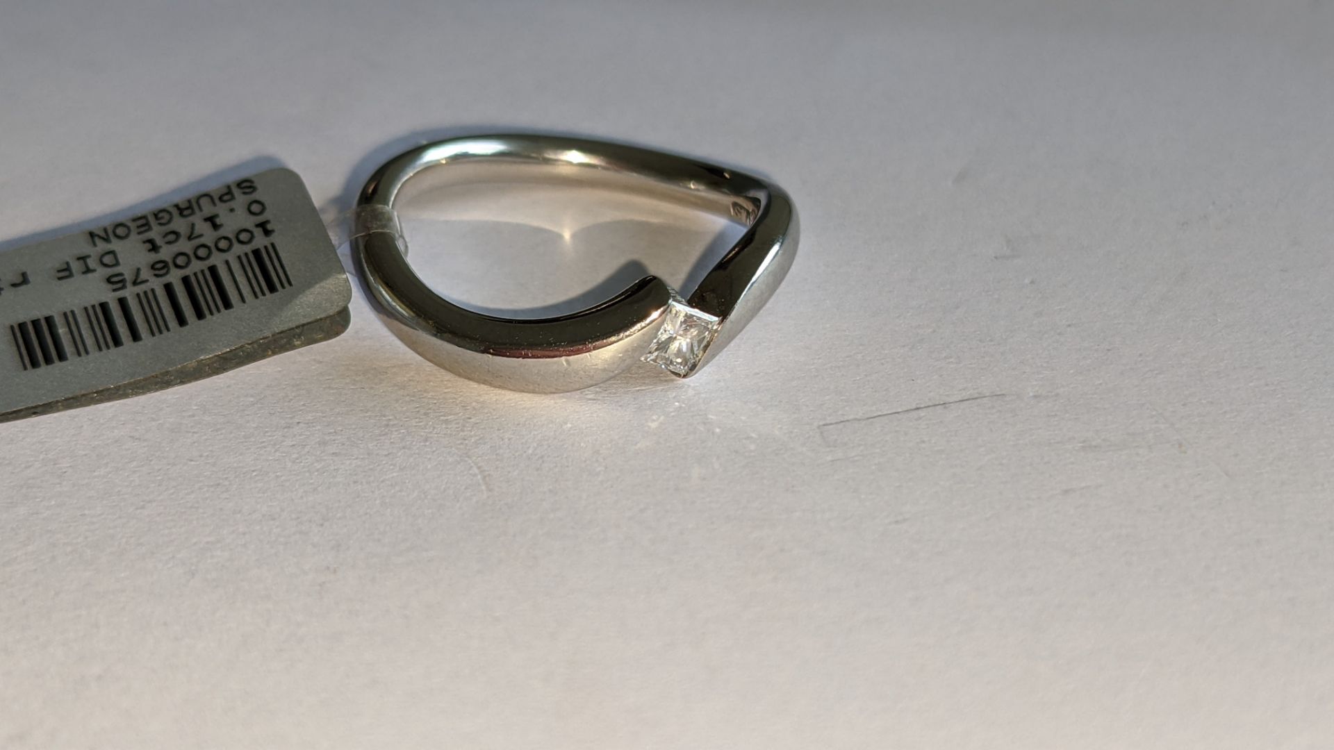 Platinum 950 & diamond ring with 0.17ct D/IF diamond. RRP £1,925 - Image 8 of 15