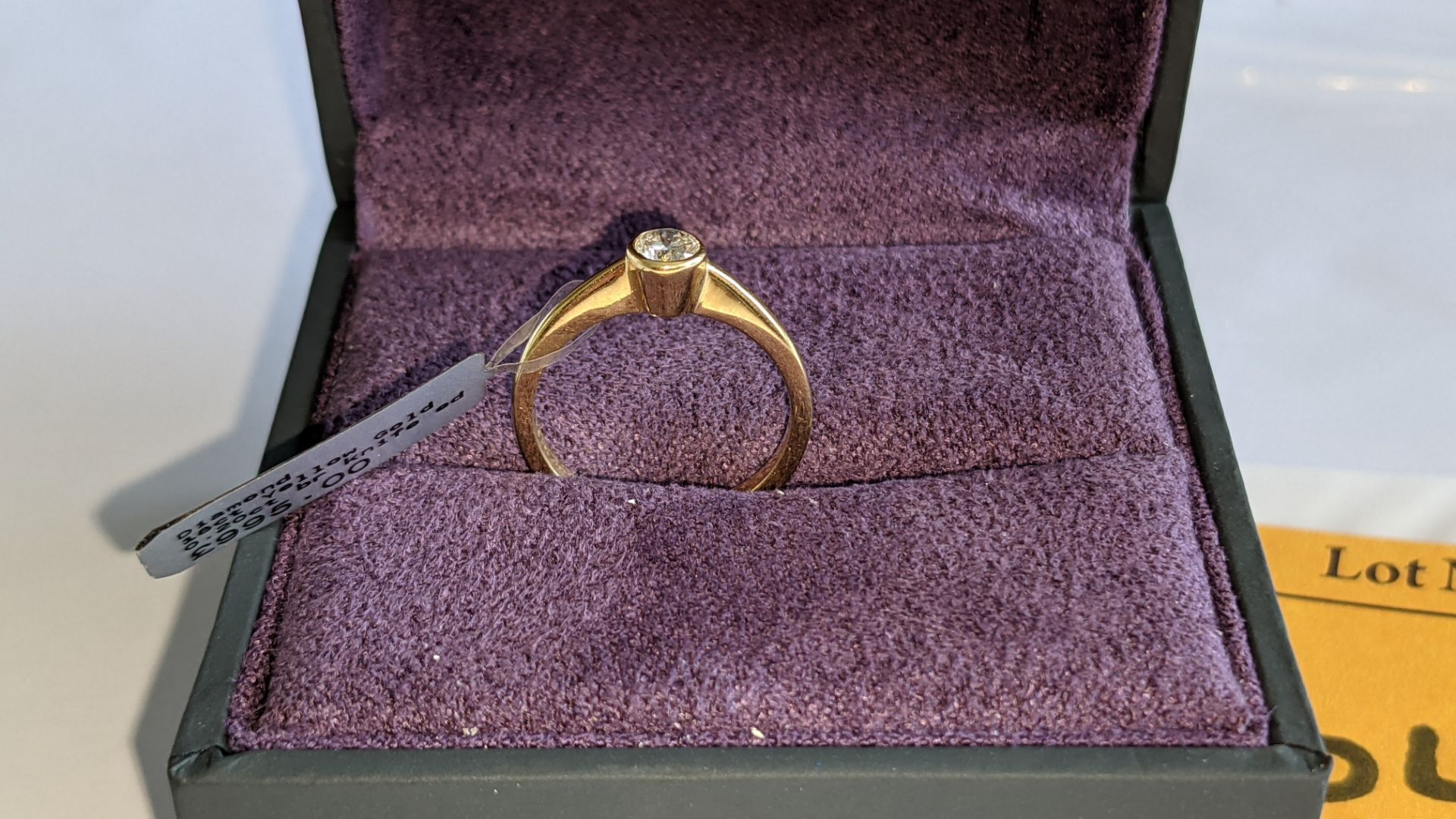 18ct yellow gold ring with 0.2ct diamond. RRP £995