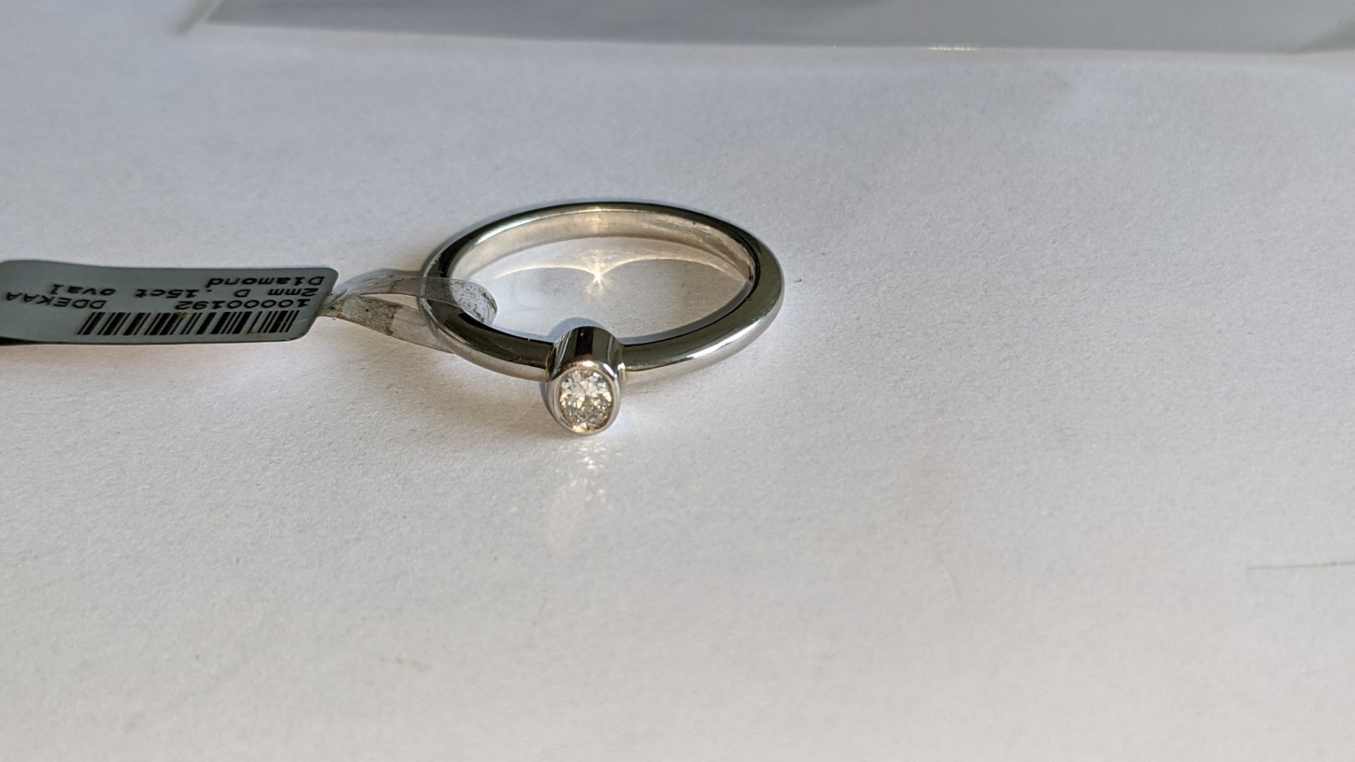 Platinum 950 & diamond ring with 0.15ct oval diamond RRP £988 - Image 8 of 14