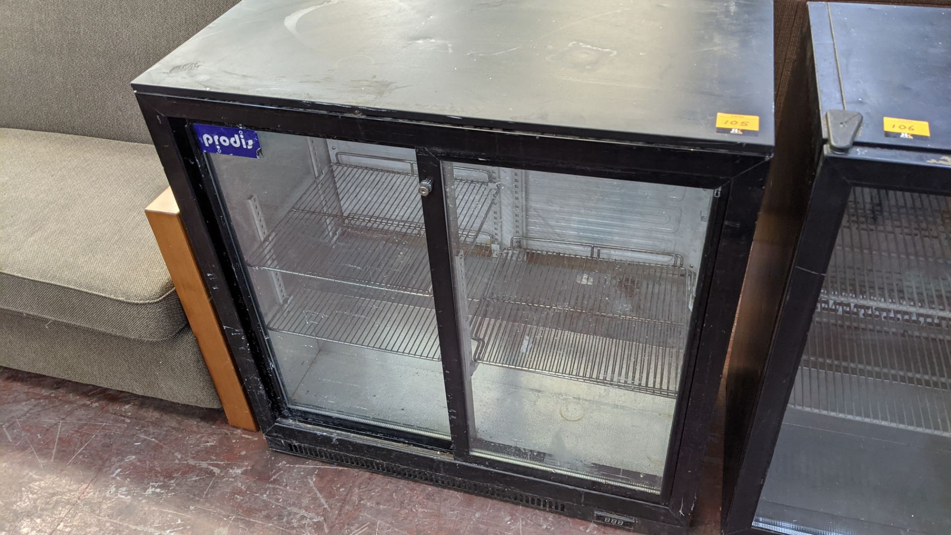 Prodis black twin clear sliding door back bar/bottle fridge - Image 4 of 5