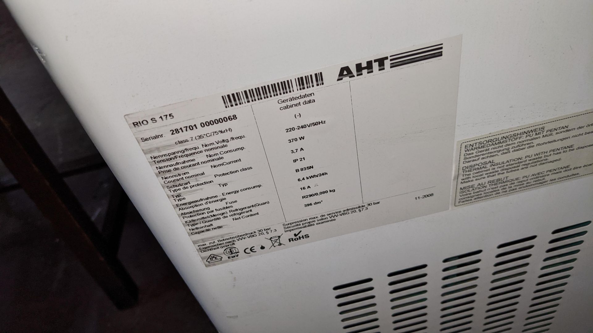 Clear topped chest freezer on wheels measuring approx. 1550mm x 660mm - Image 7 of 7