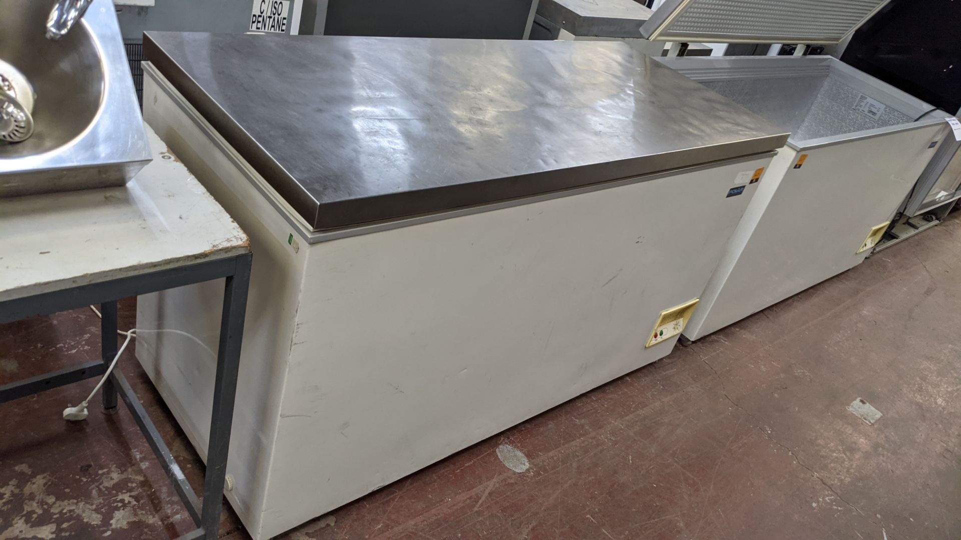 Polar Refrigeration chest freezer with stainless top circa 1500mm wide, model CE211 - Image 9 of 9