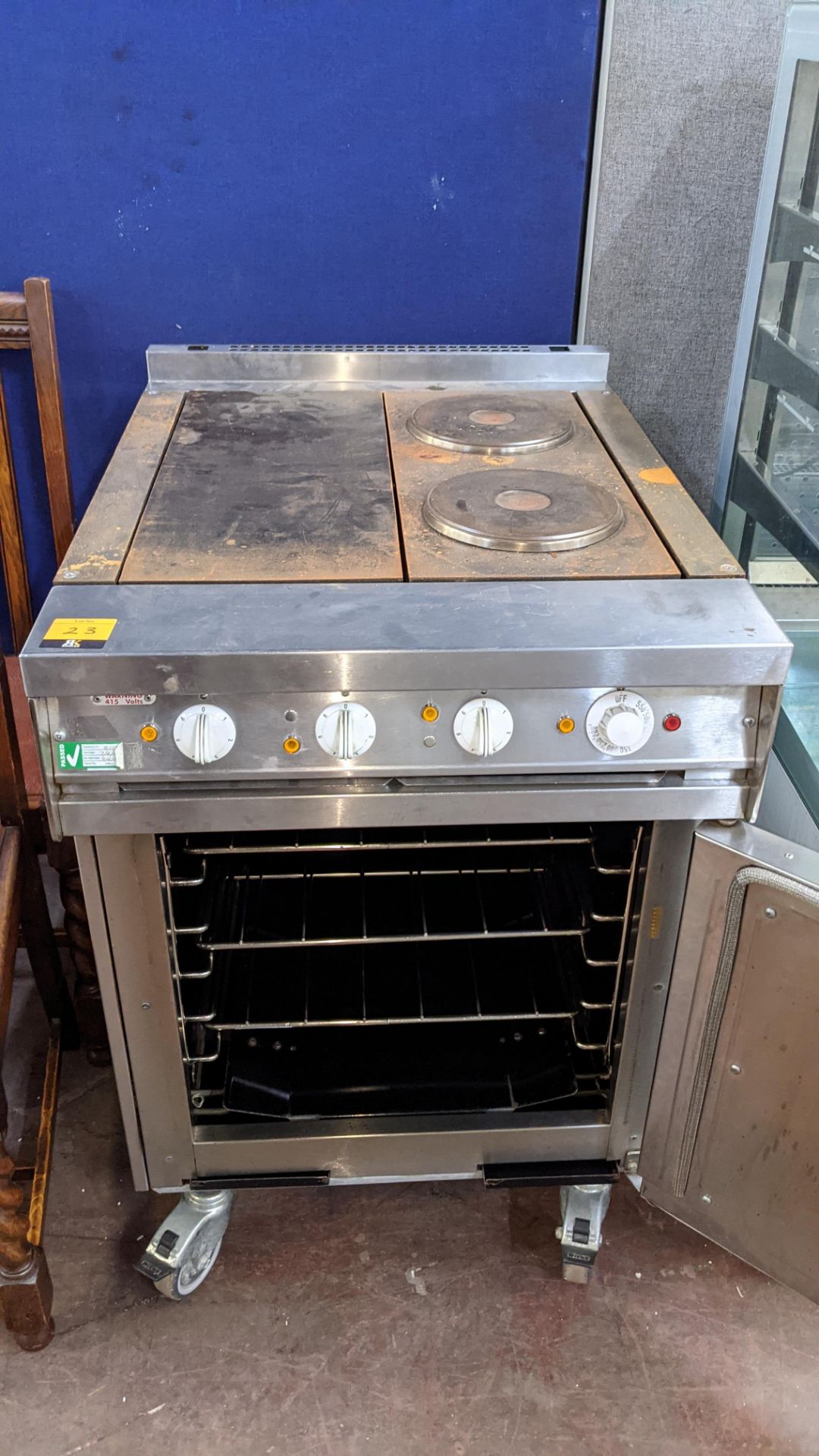 Falcon Dominator mobile stainless steel oven with assorted hobs & hotplates above - Image 5 of 10