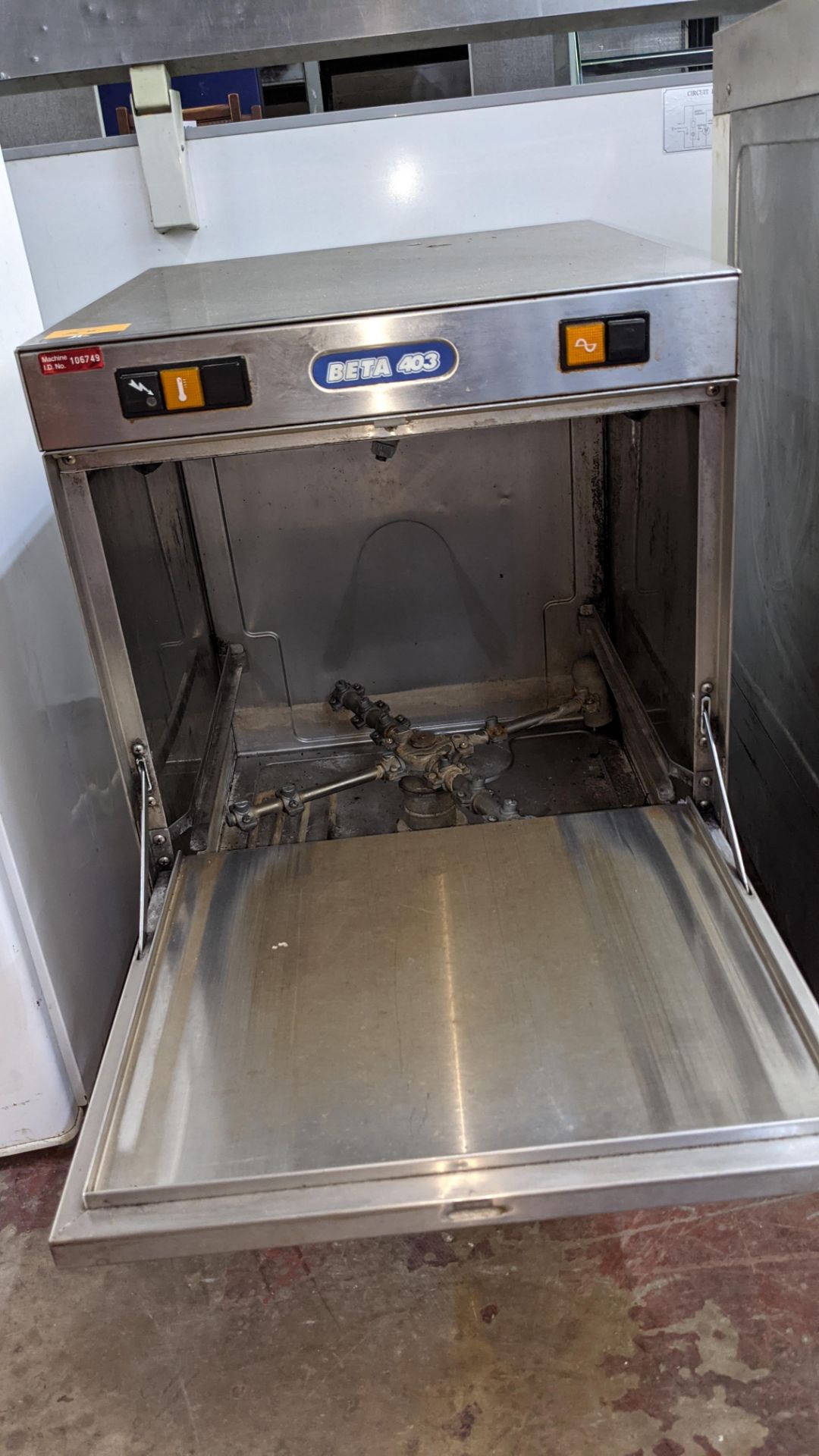 Beta 403 stainless steel commercial glass washer - Image 5 of 6