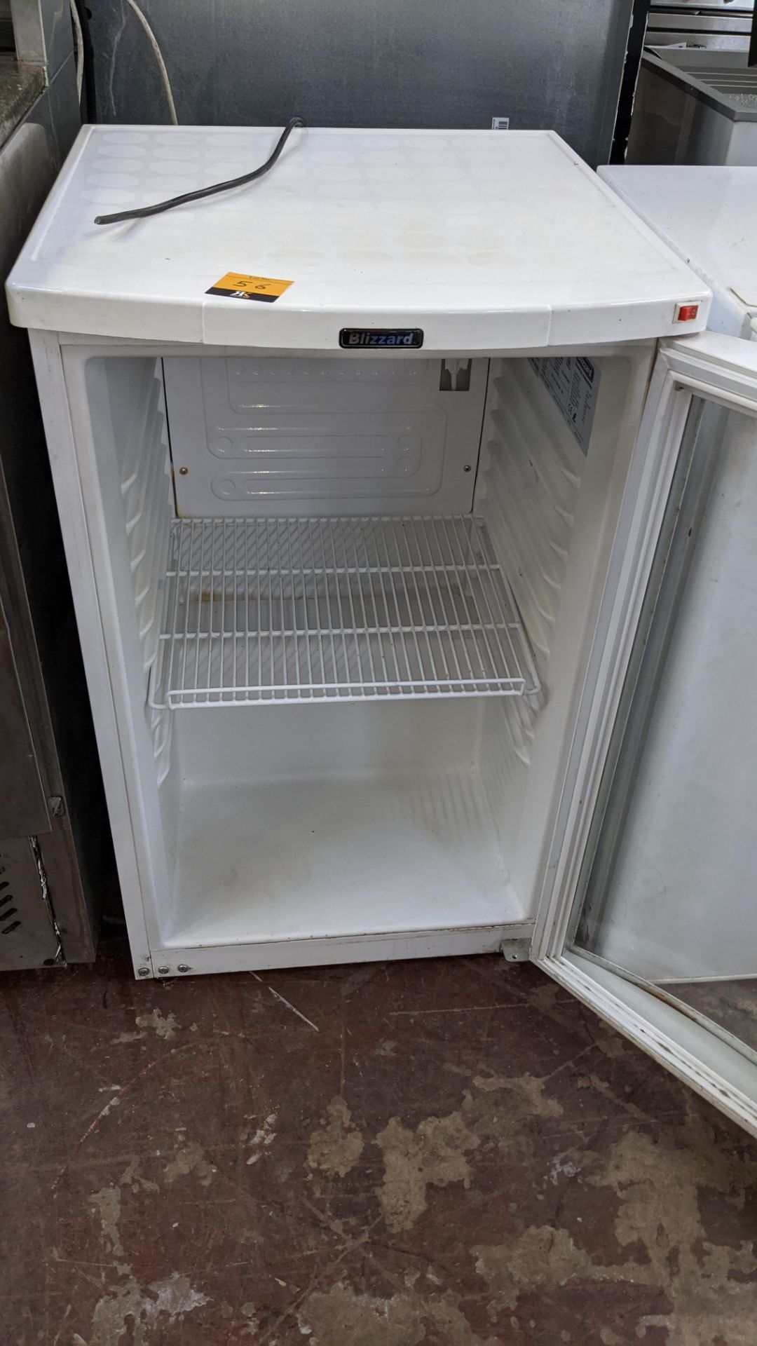 Blizzard counter height clear front fridge - Image 4 of 5