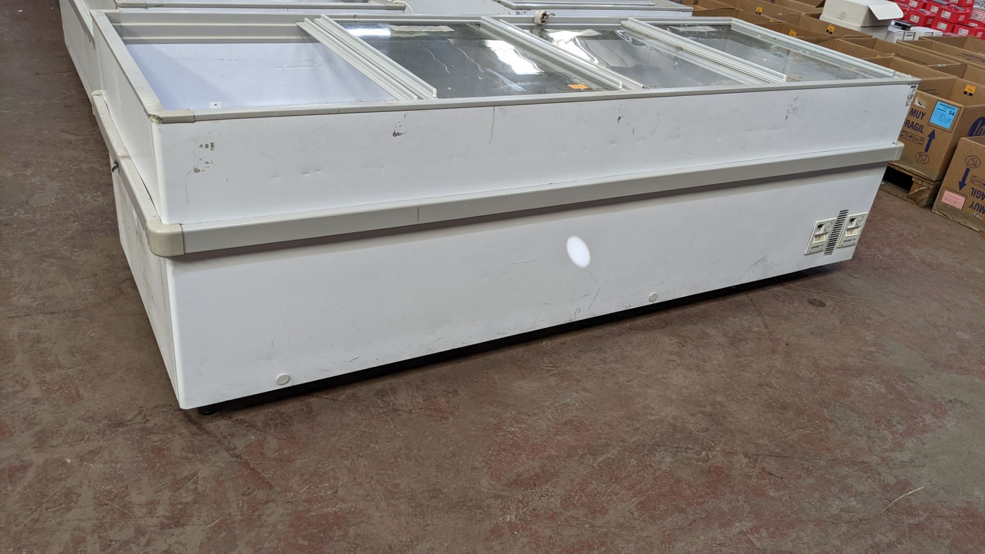 Very large chest freezer with 4 section clear top. Overall dimensions circa 2455mm x 910mm - Image 2 of 7