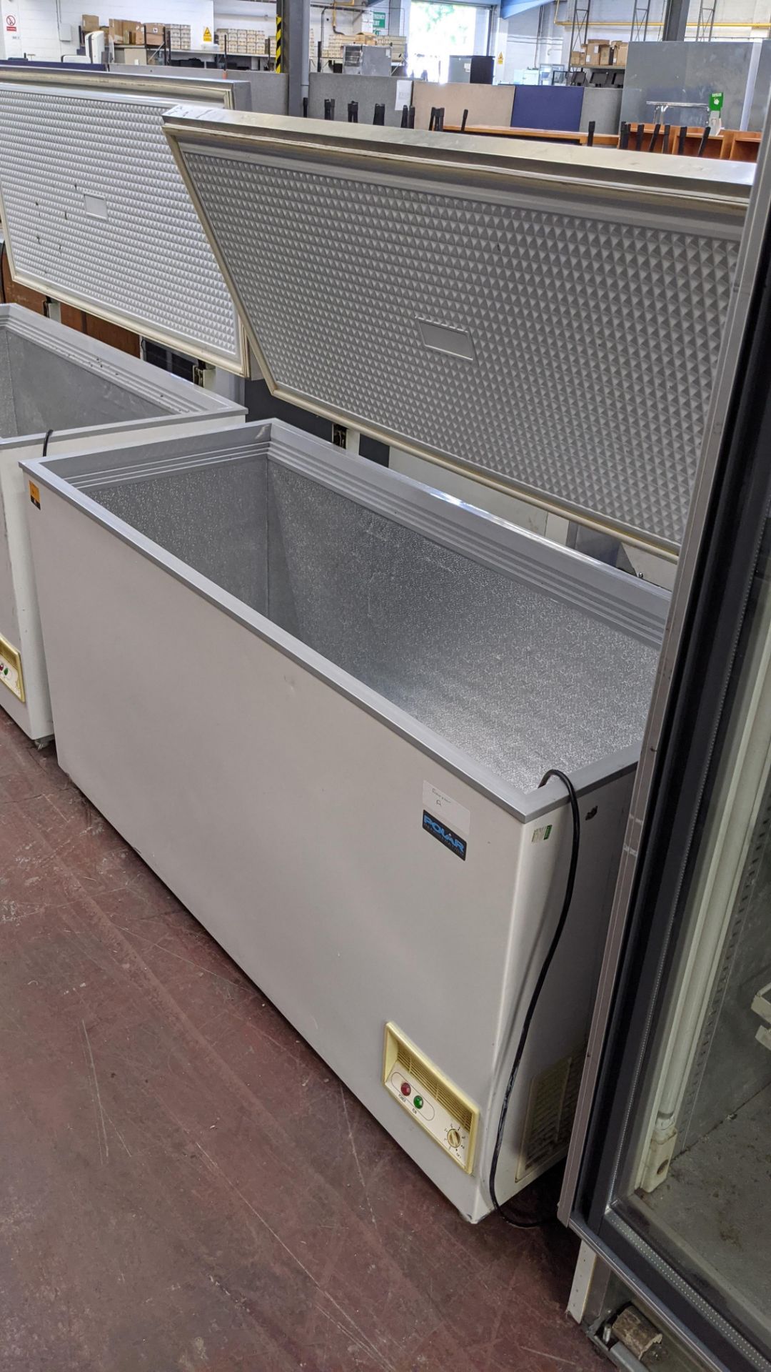 Polar Refrigeration chest freezer with stainless top circa 1500mm wide, model CE211 - Image 6 of 7