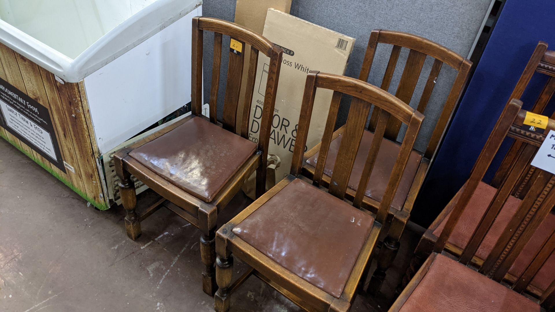 Set of 3 matching wooden dining chairs - Image 3 of 5