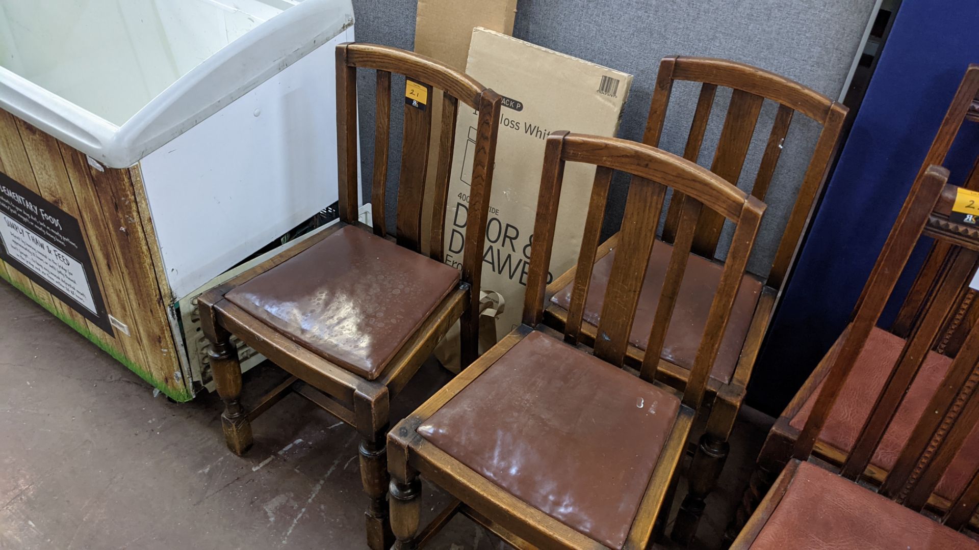Set of 3 matching wooden dining chairs - Image 2 of 5