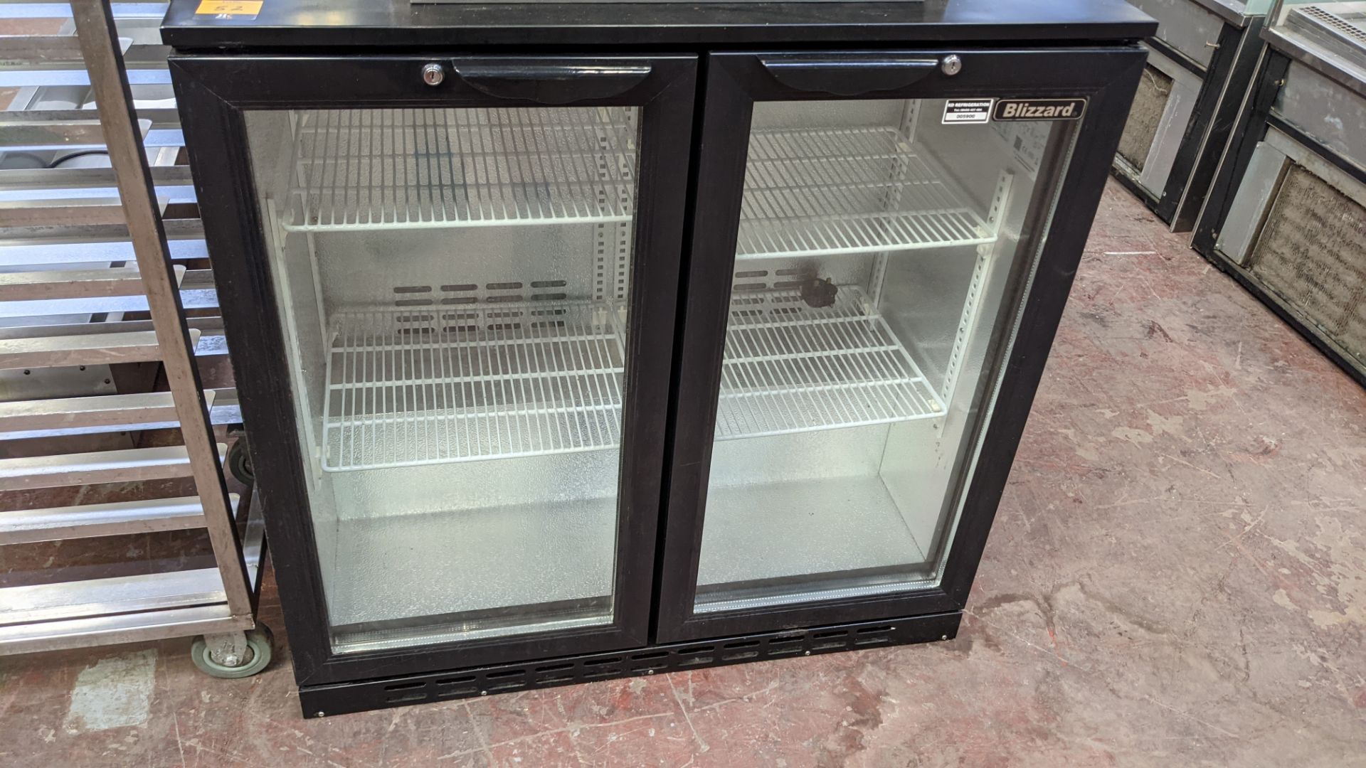 Blizzard black back bar/bottle fridge with twin clear doors - Image 2 of 6