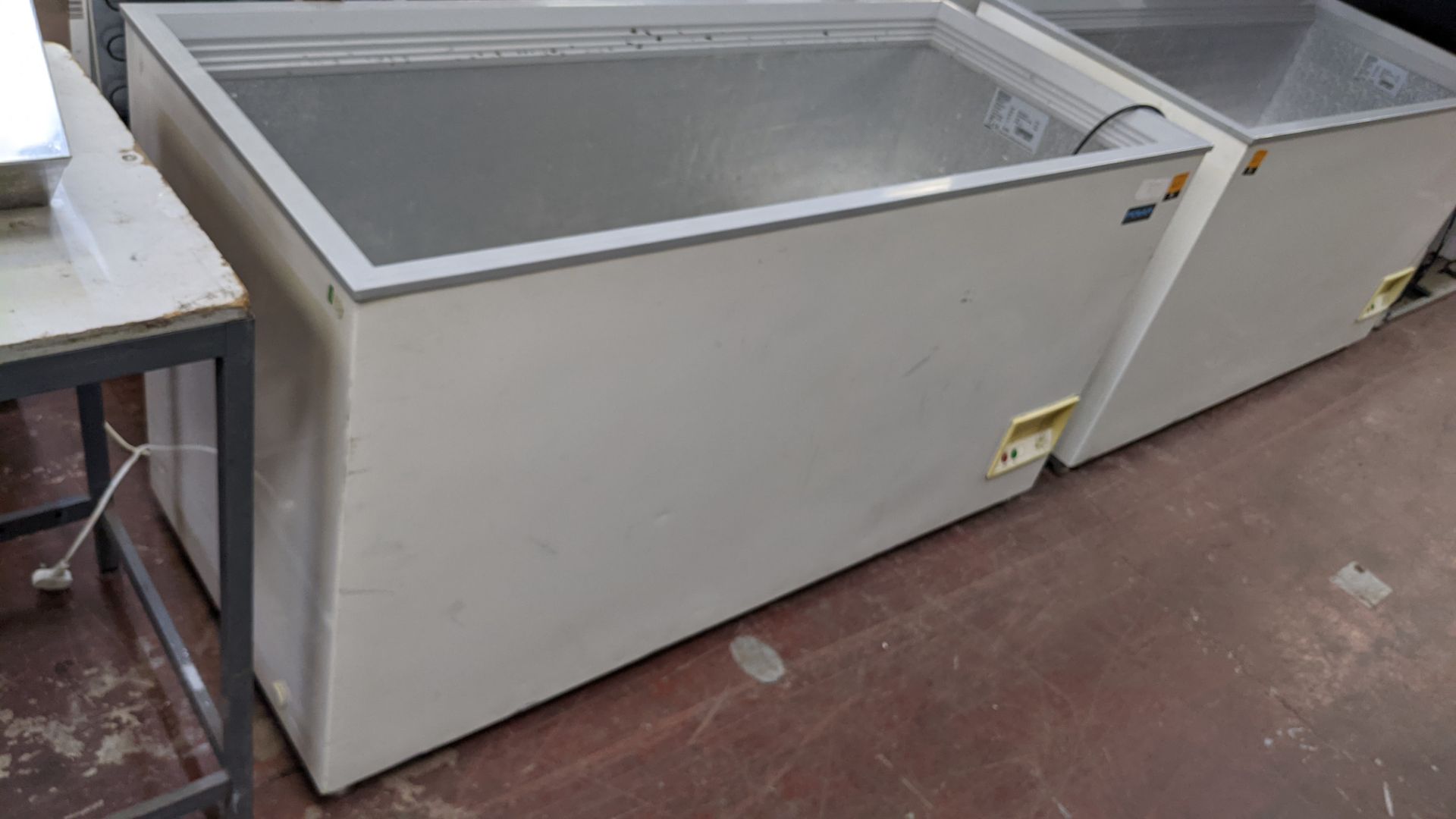 Polar Refrigeration chest freezer with stainless top circa 1500mm wide, model CE211 - Image 5 of 9