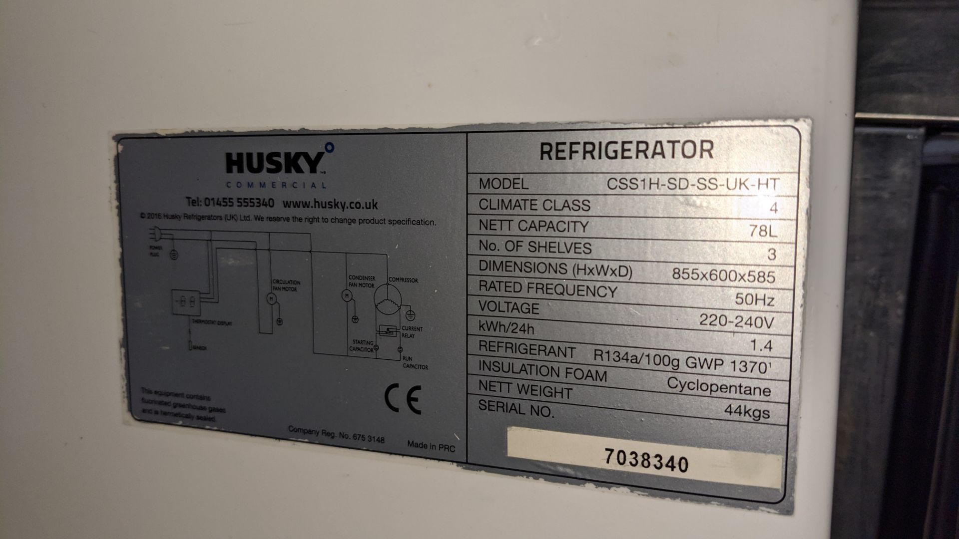 Husky silver under counter fridge - Image 4 of 5