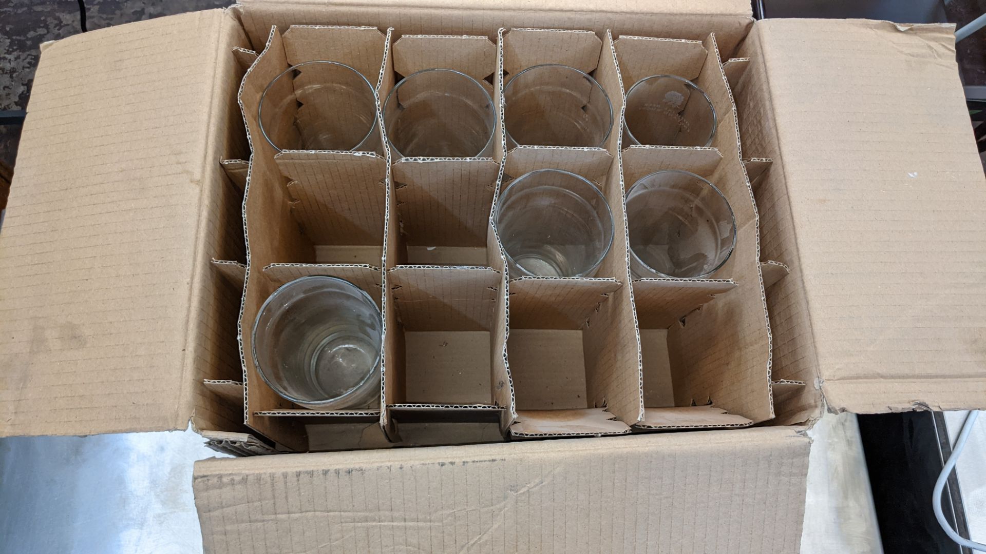 Box of beer glasses NB. The box is not full - Image 4 of 5