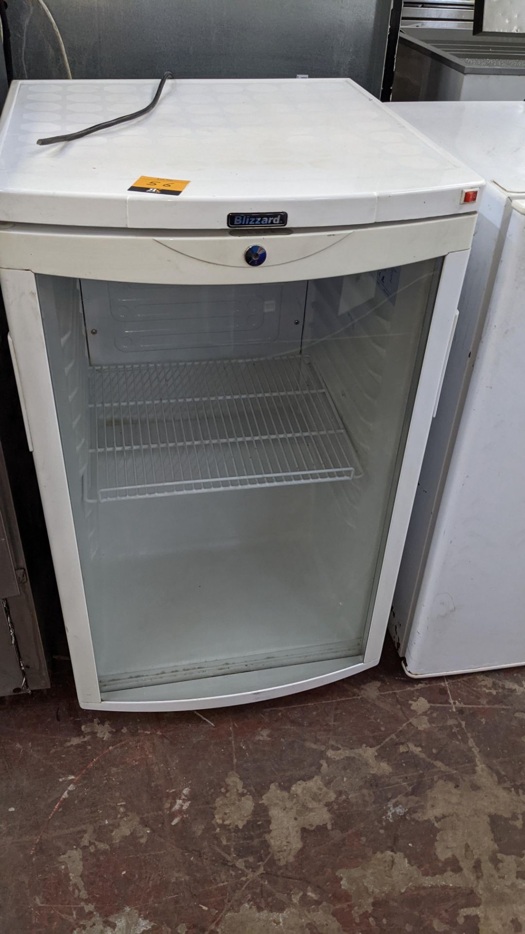 Blizzard counter height clear front fridge - Image 2 of 5