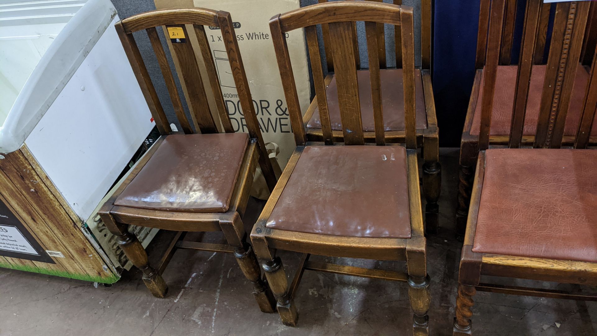 Set of 3 matching wooden dining chairs - Image 4 of 5