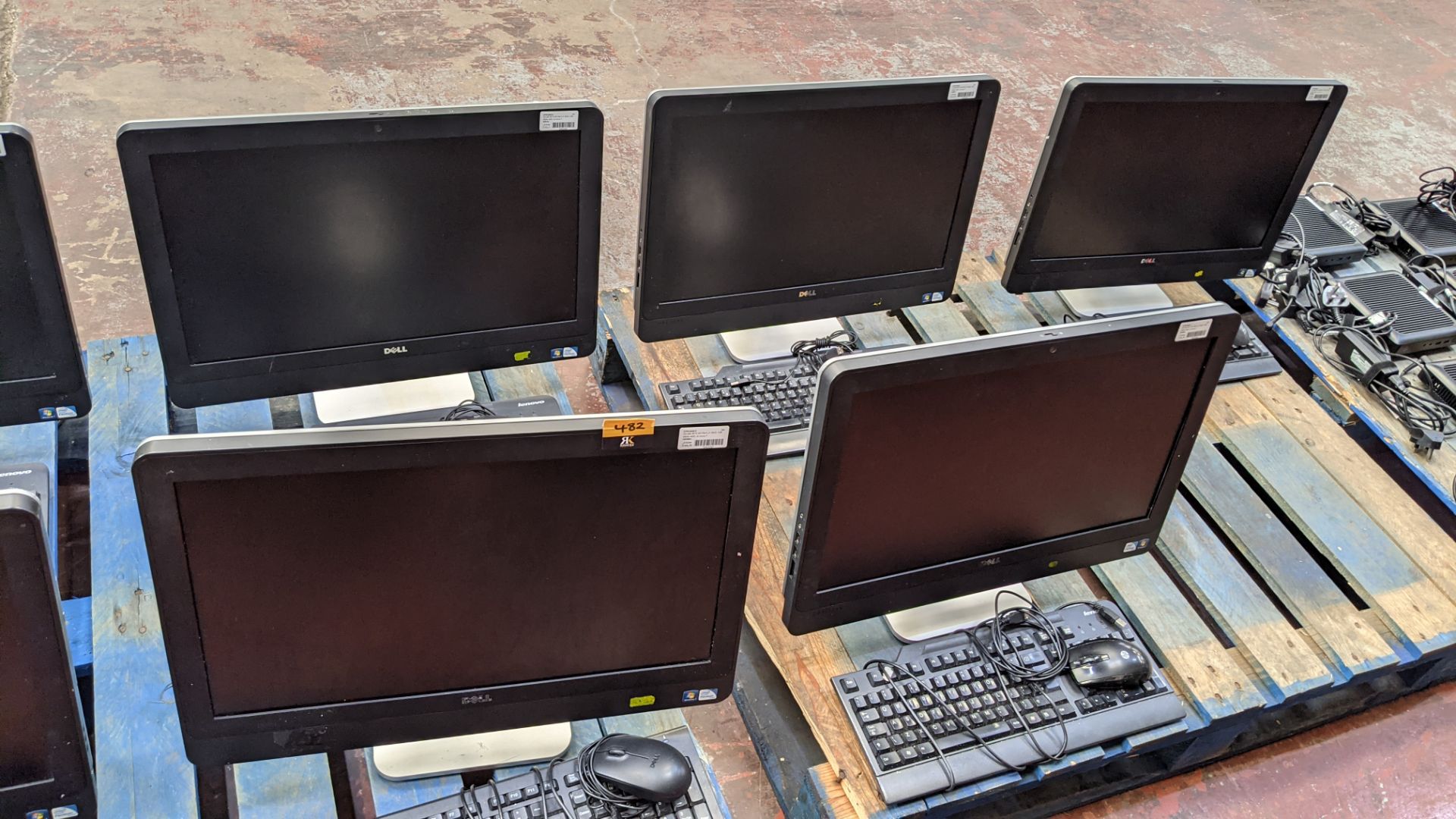 5 off Dell all-in-one computers each with built-in 23" widescreen display. Optiplex 9010 with Penti